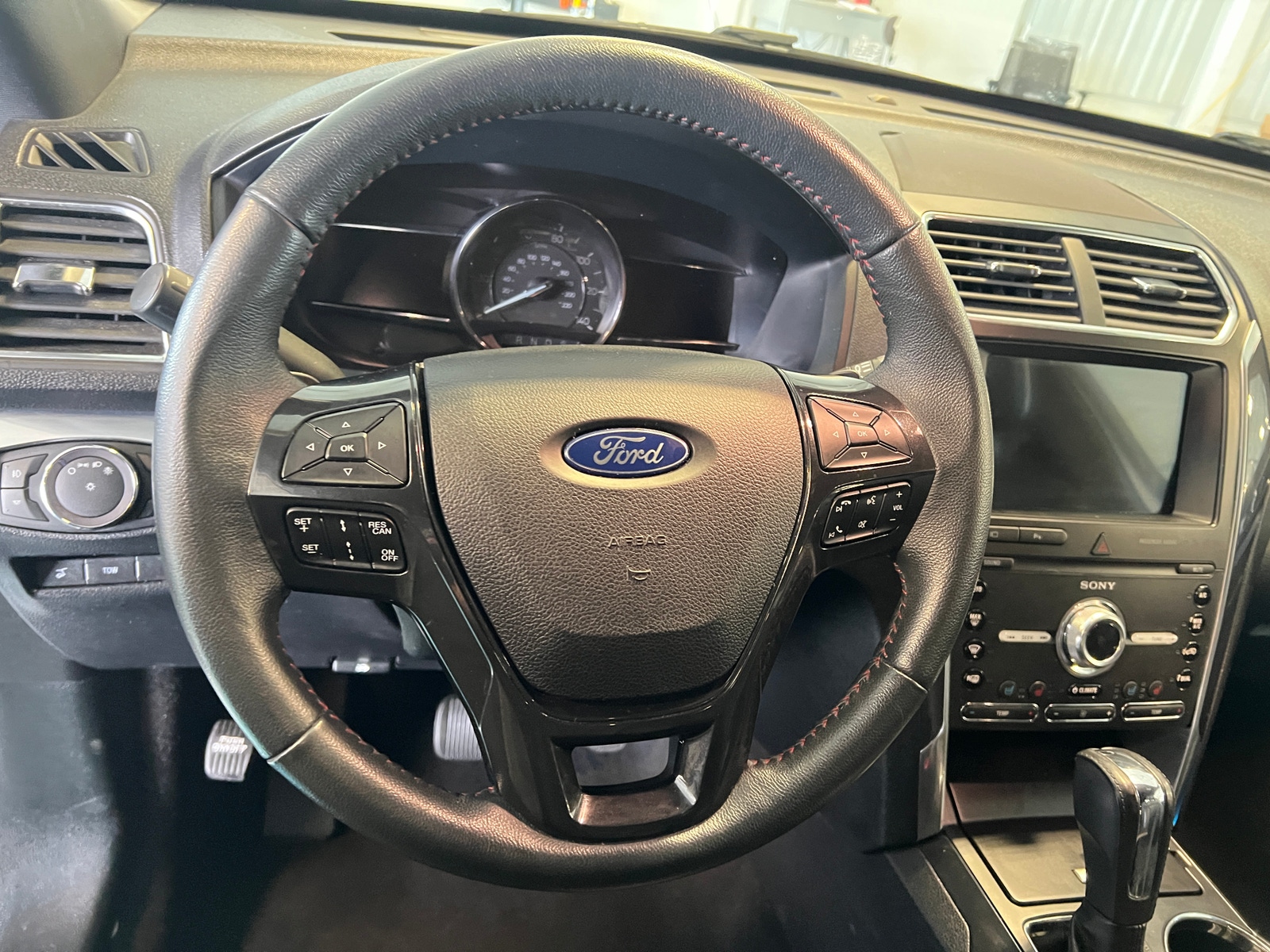 Thumbnail: 2019 Ford Explorer - 4