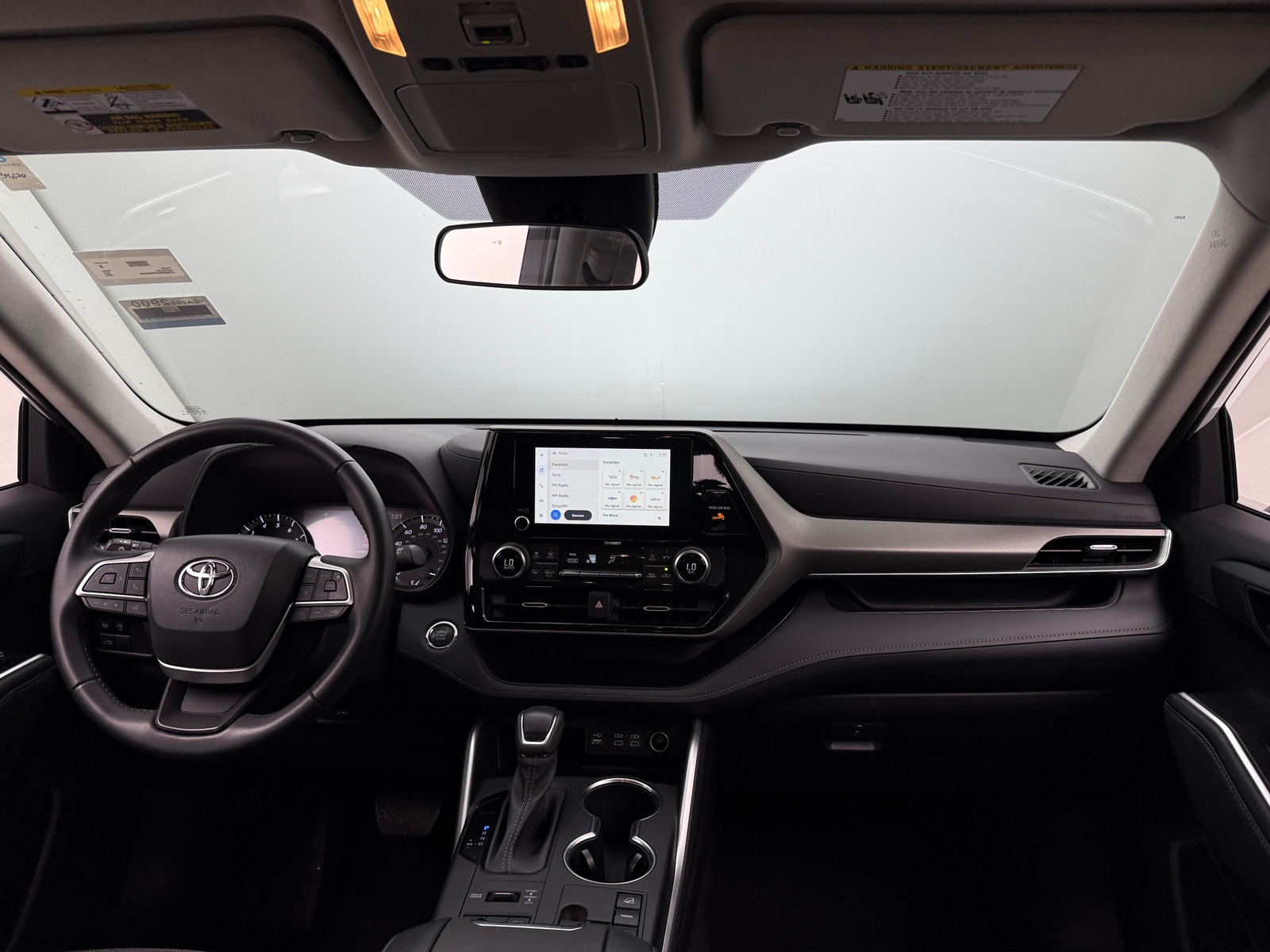 Thumbnail: 2023 Toyota Highlander - 3