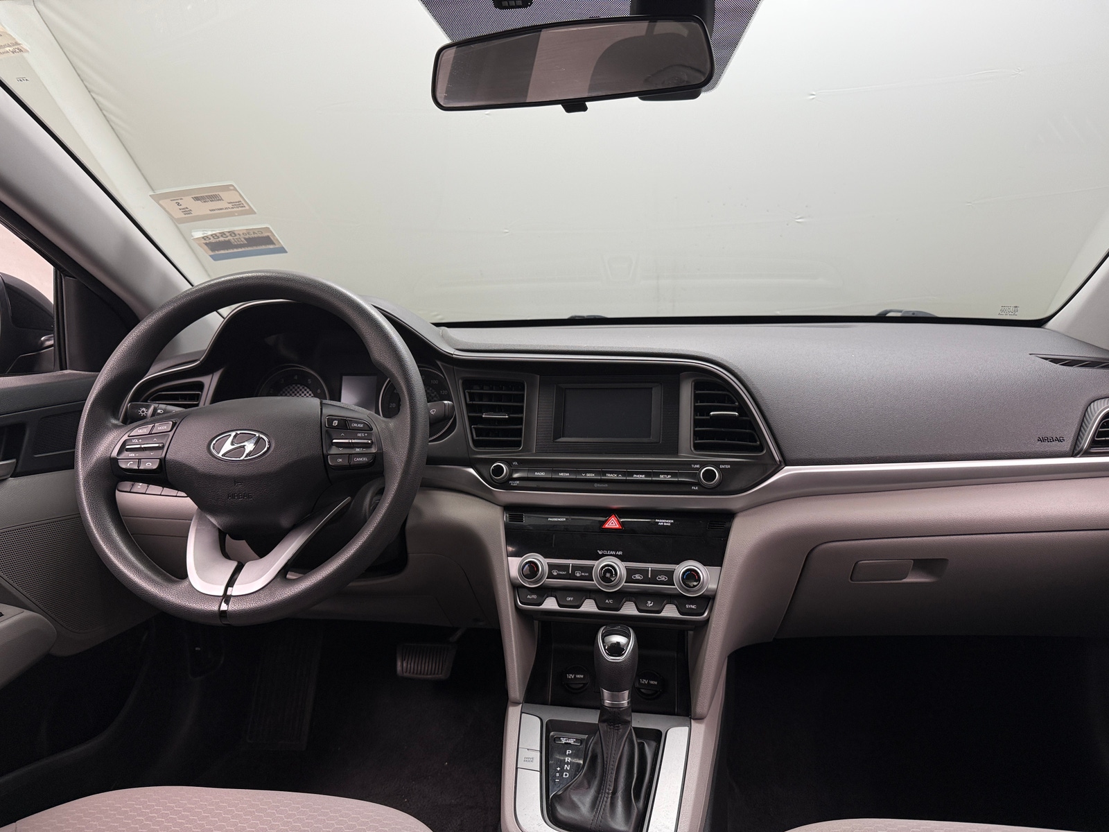 Thumbnail: 2020 Hyundai Elantra - 3