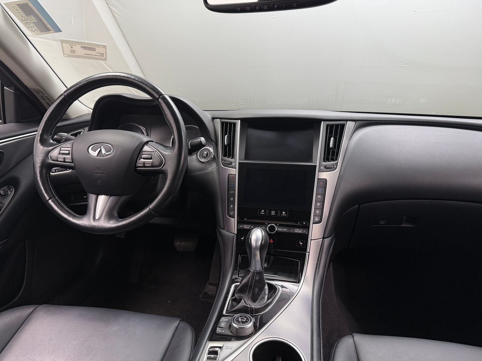 Thumbnail: 2015 INFINITI Q50 - 2