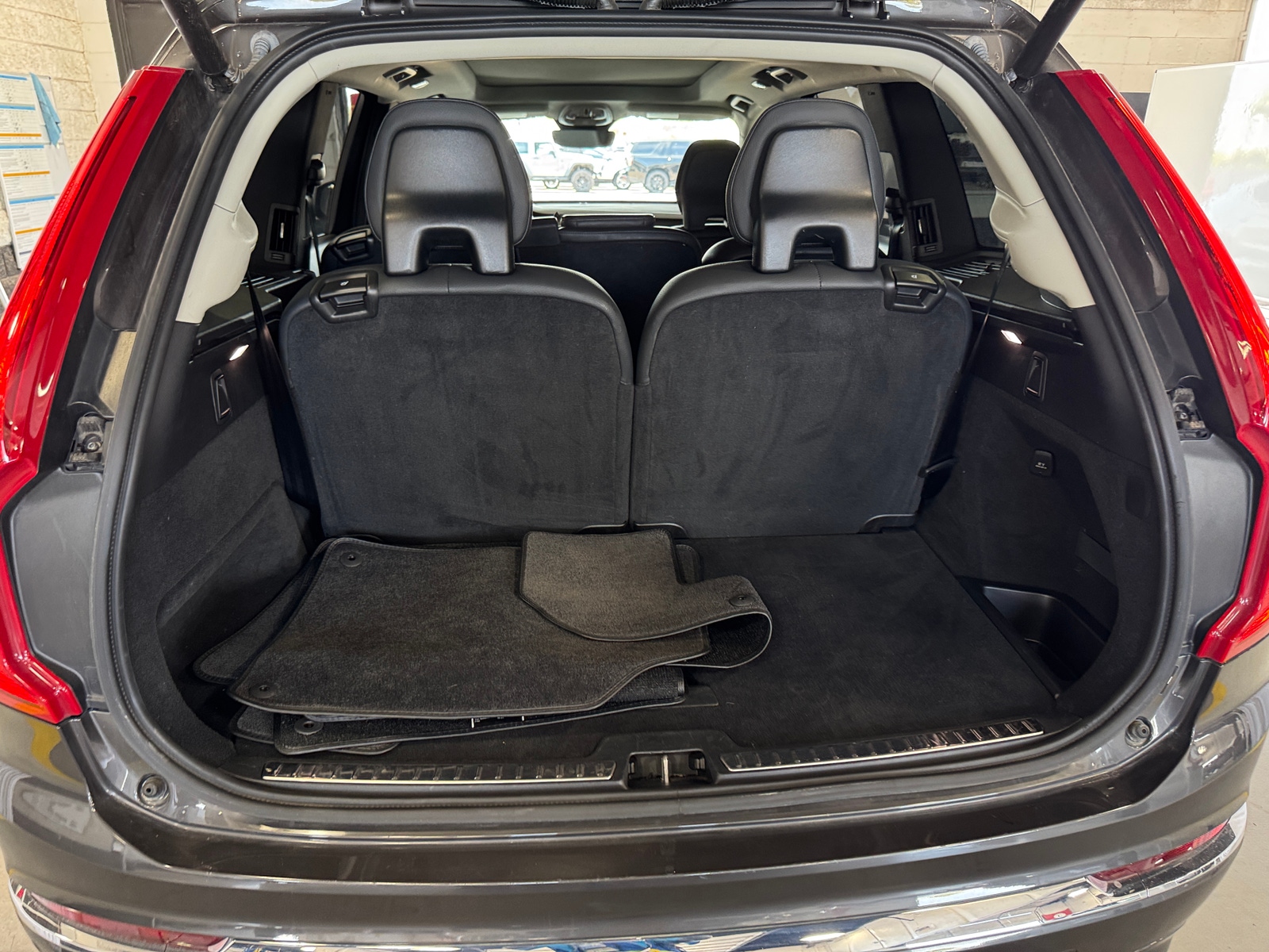 Thumbnail: 2024 Volvo XC90 - 6