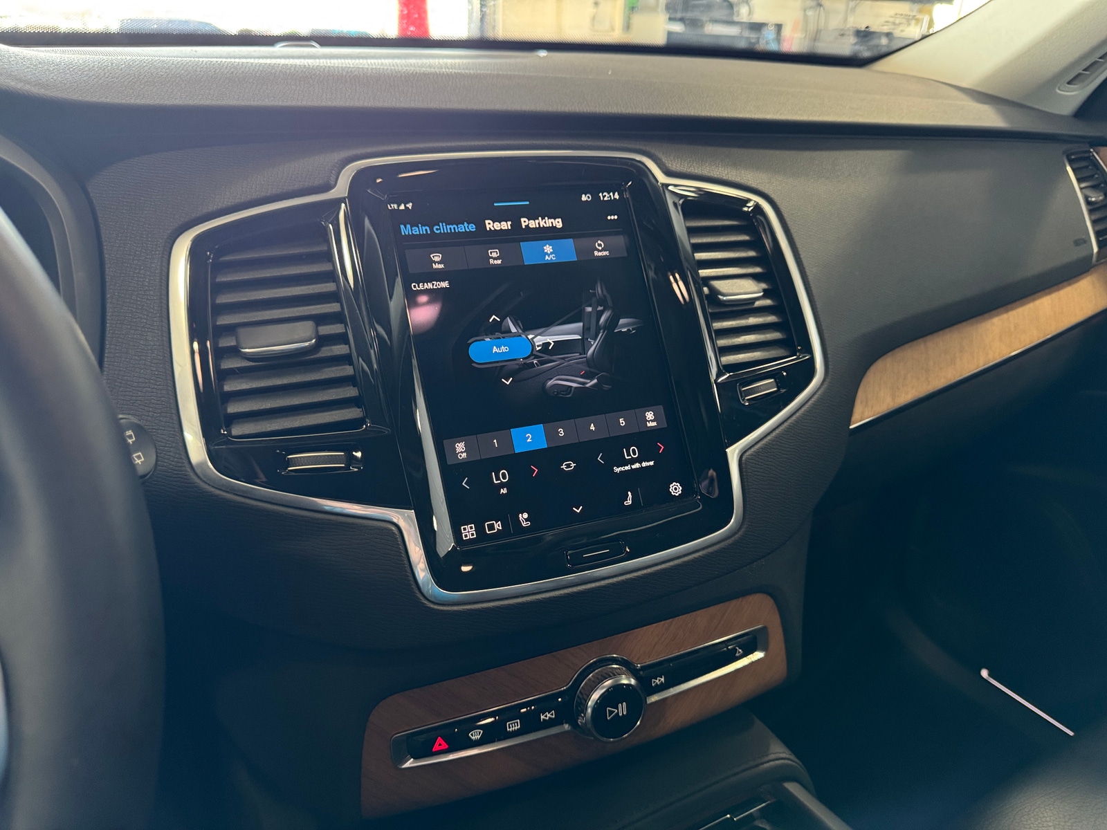 Thumbnail: 2024 Volvo XC90 - 3