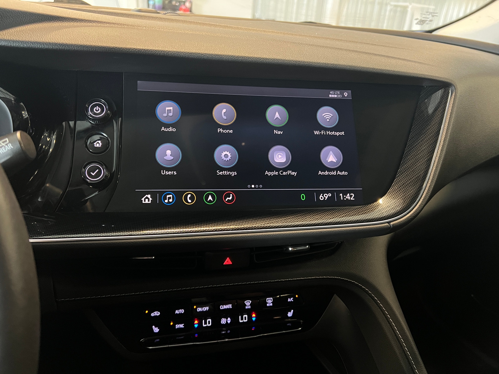 Thumbnail: 2021 Buick Envision - 3