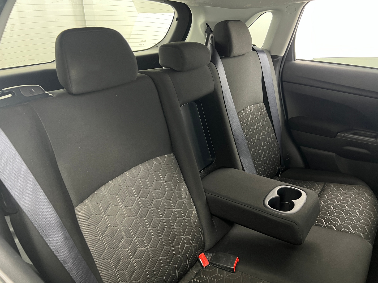 Thumbnail: 2022 Mitsubishi Outlander Sport - 6
