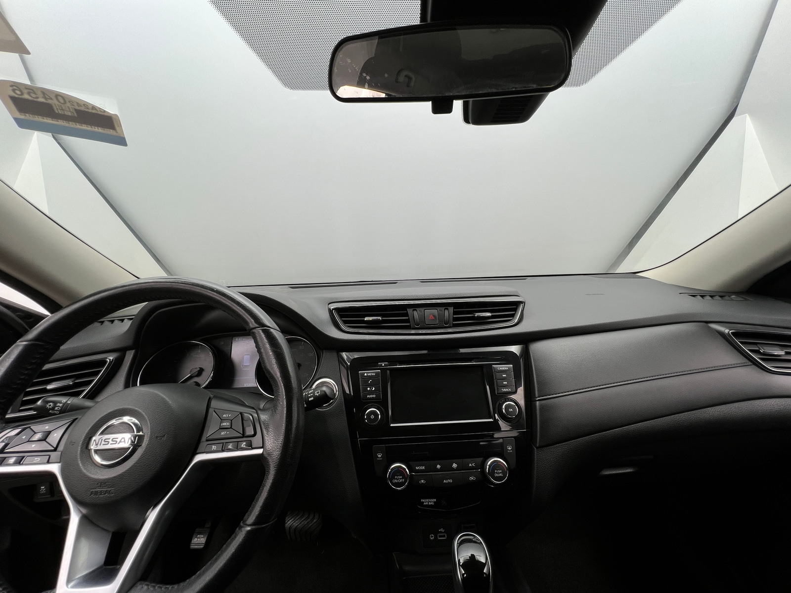 Thumbnail: 2019 Nissan Rogue - 3