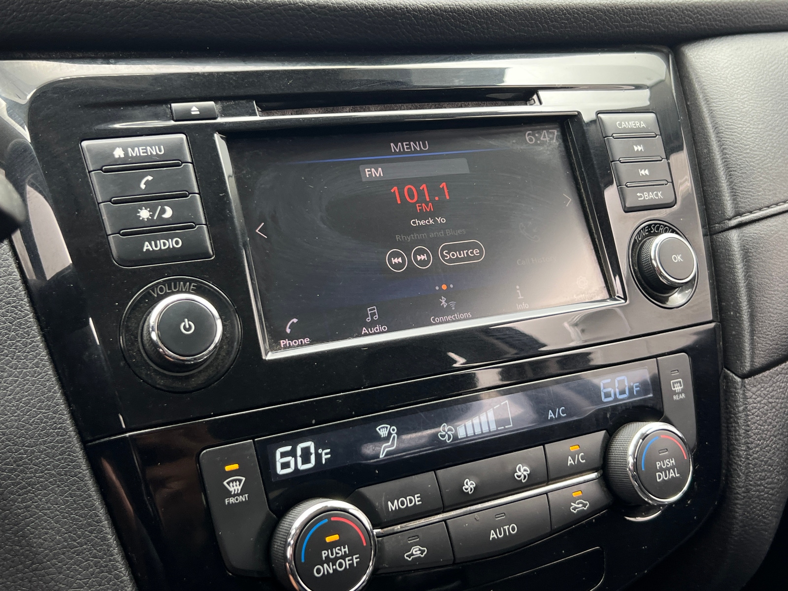 Thumbnail: 2019 Nissan Rogue - 4