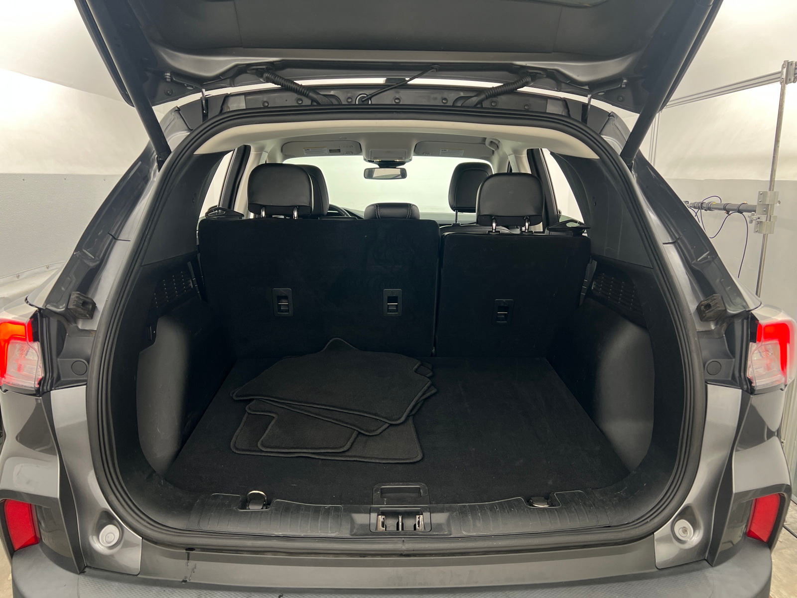 Thumbnail: 2021 Ford Escape - 6