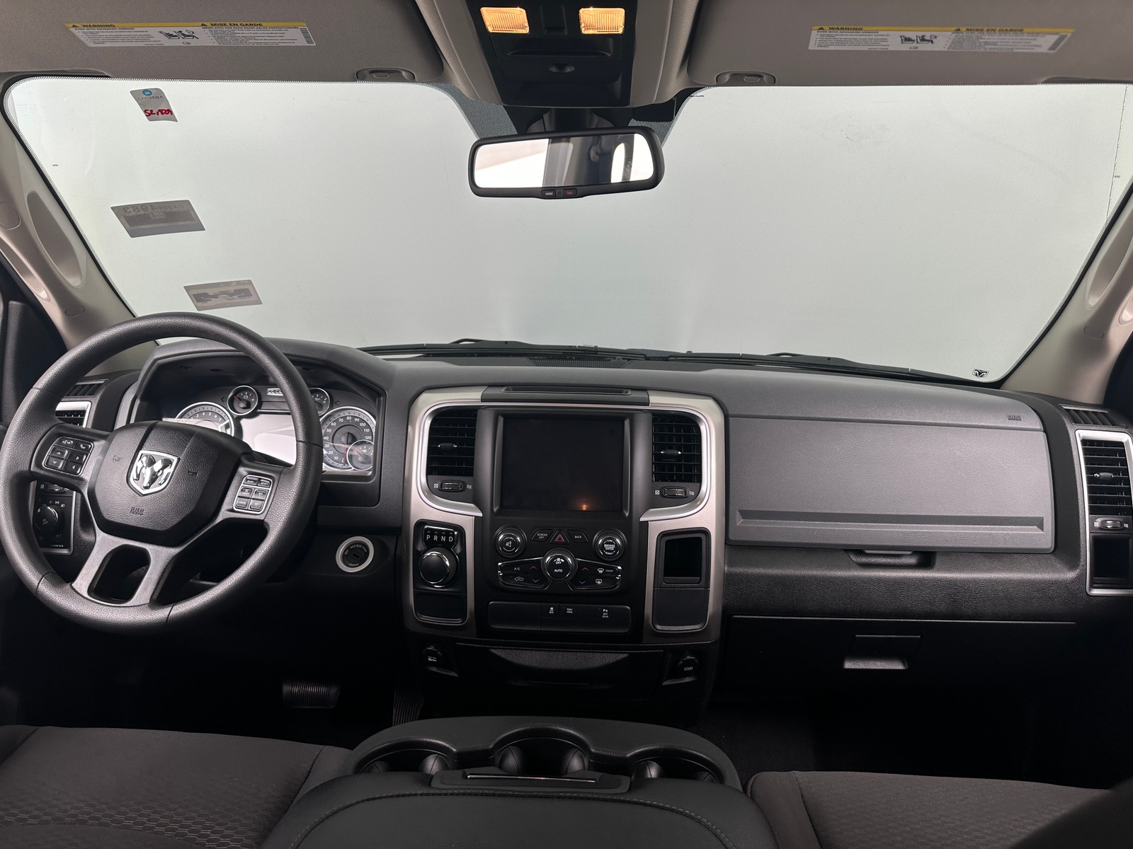 Thumbnail: 2019 RAM 1500 Classic - 3