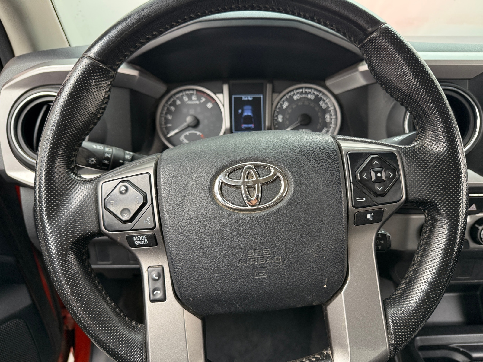 Thumbnail: 2016 Toyota Tacoma - 5