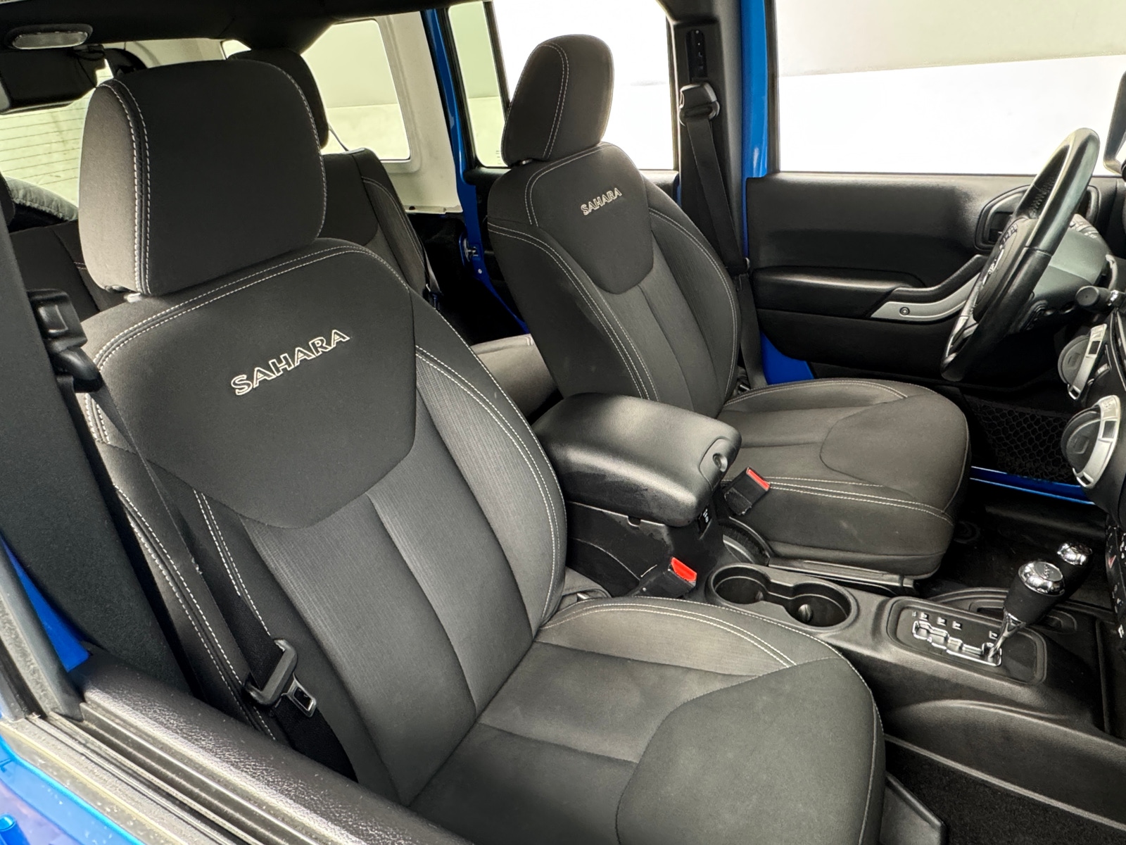 Thumbnail: 2016 Jeep Wrangler - 2
