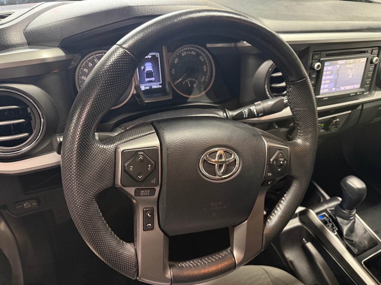 Thumbnail: 2016 Toyota Tacoma - 5