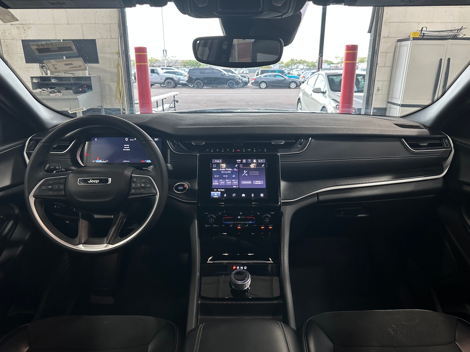 Thumbnail: 2024 Jeep Grand Cherokee L - 2
