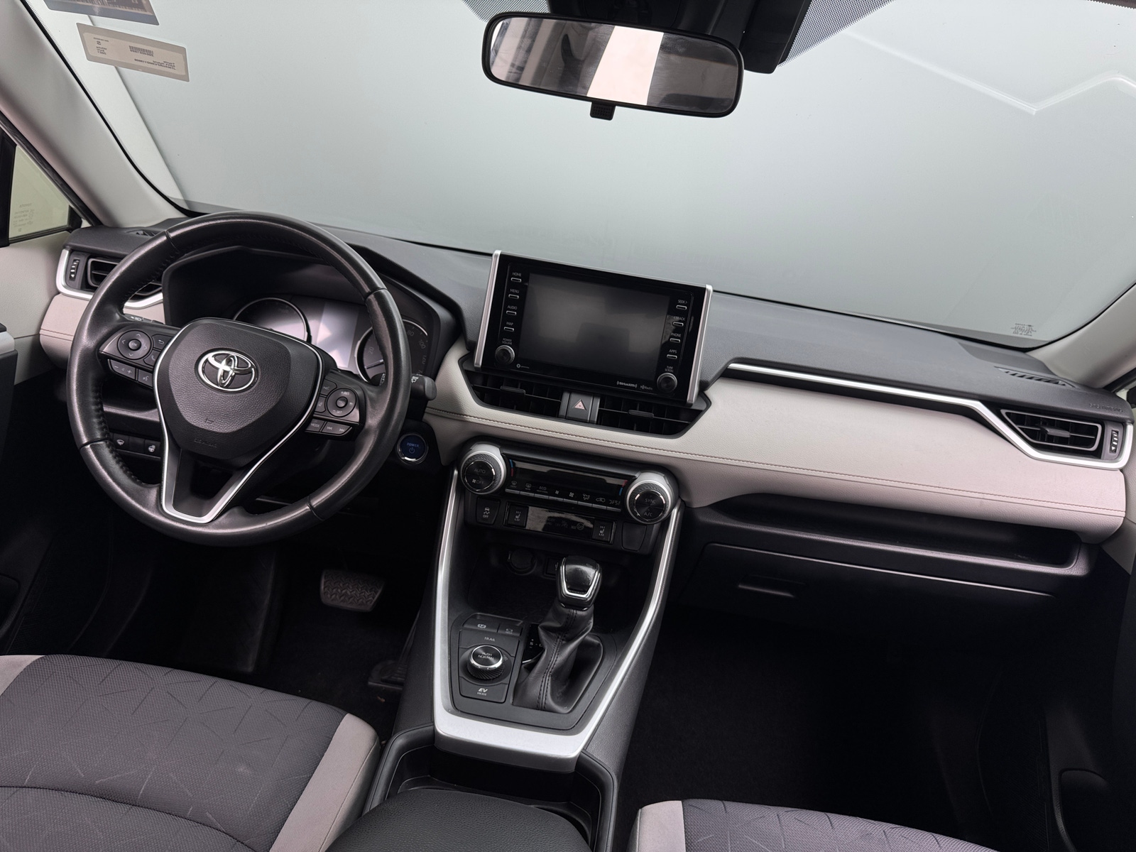 Thumbnail: 2021 Toyota RAV4 - 3