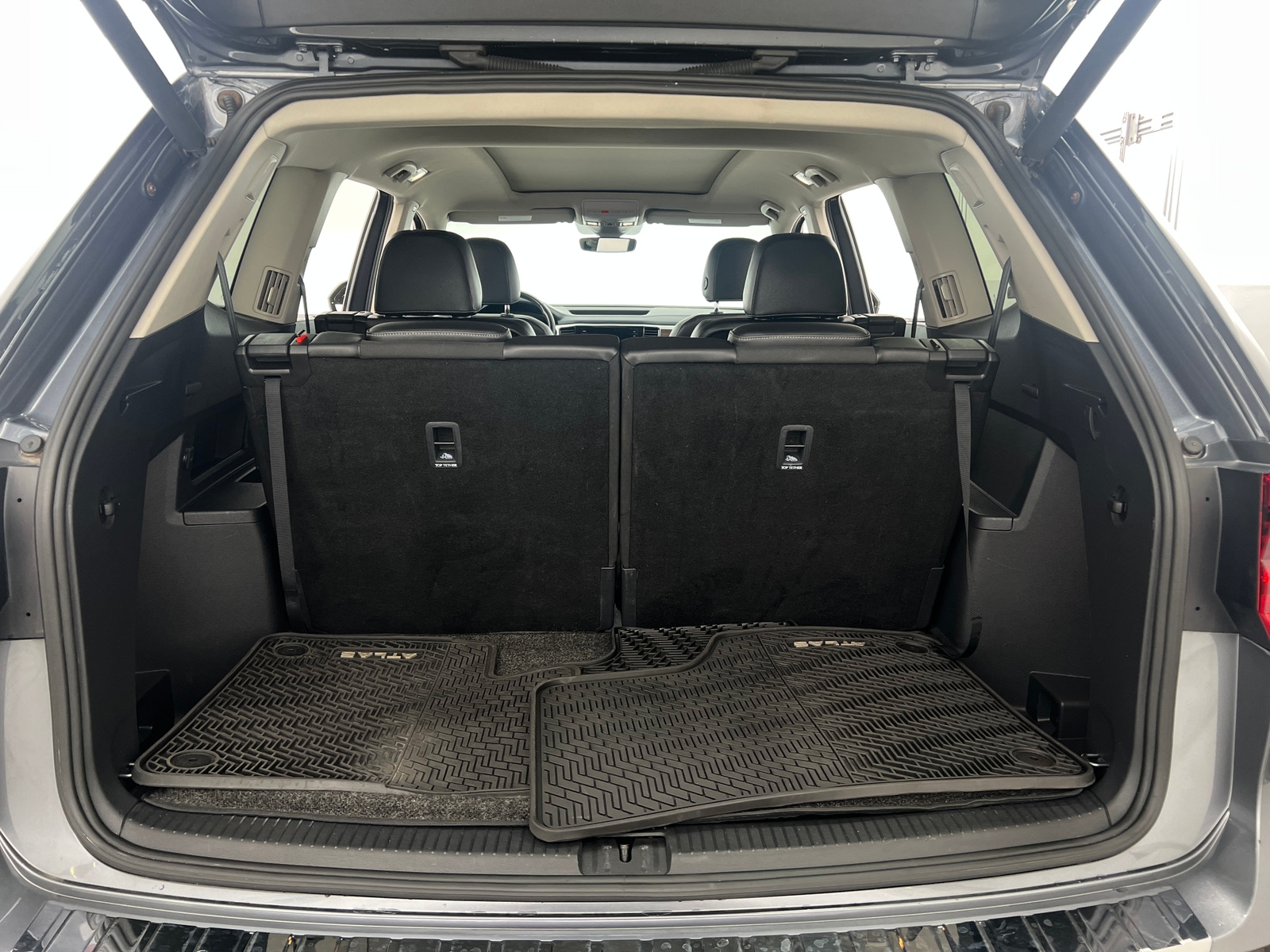 Thumbnail: 2018 Volkswagen Atlas - 6