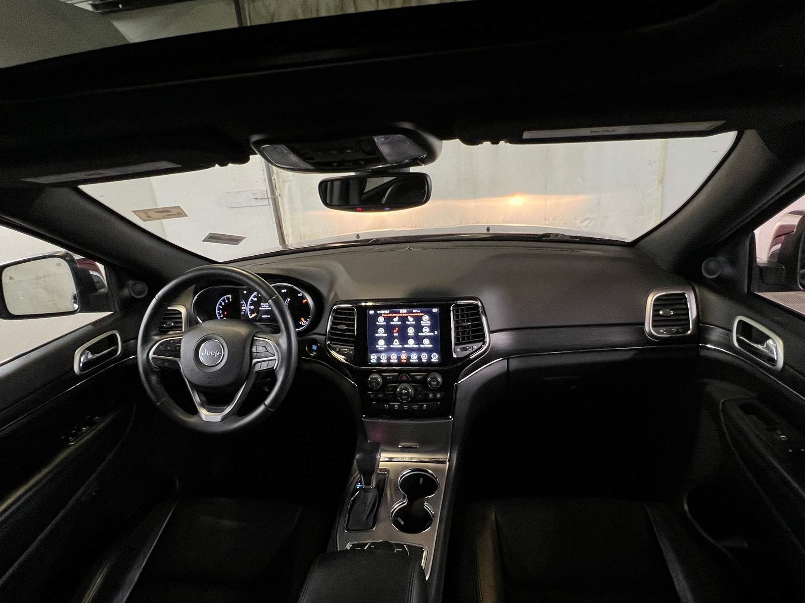 Thumbnail: 2019 Jeep Grand Cherokee - 2