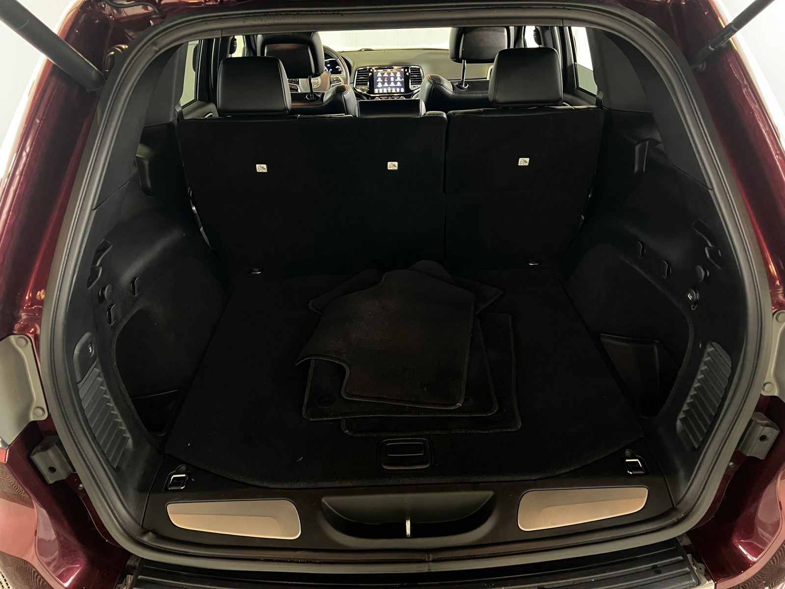 Thumbnail: 2019 Jeep Grand Cherokee - 6