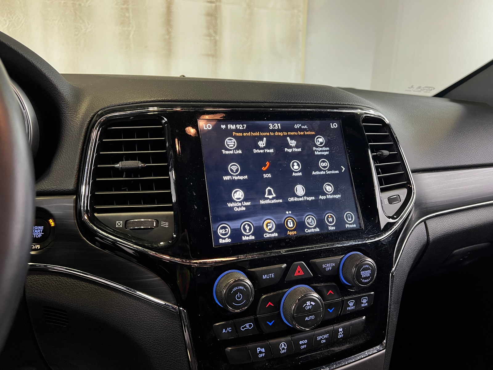Thumbnail: 2019 Jeep Grand Cherokee - 3
