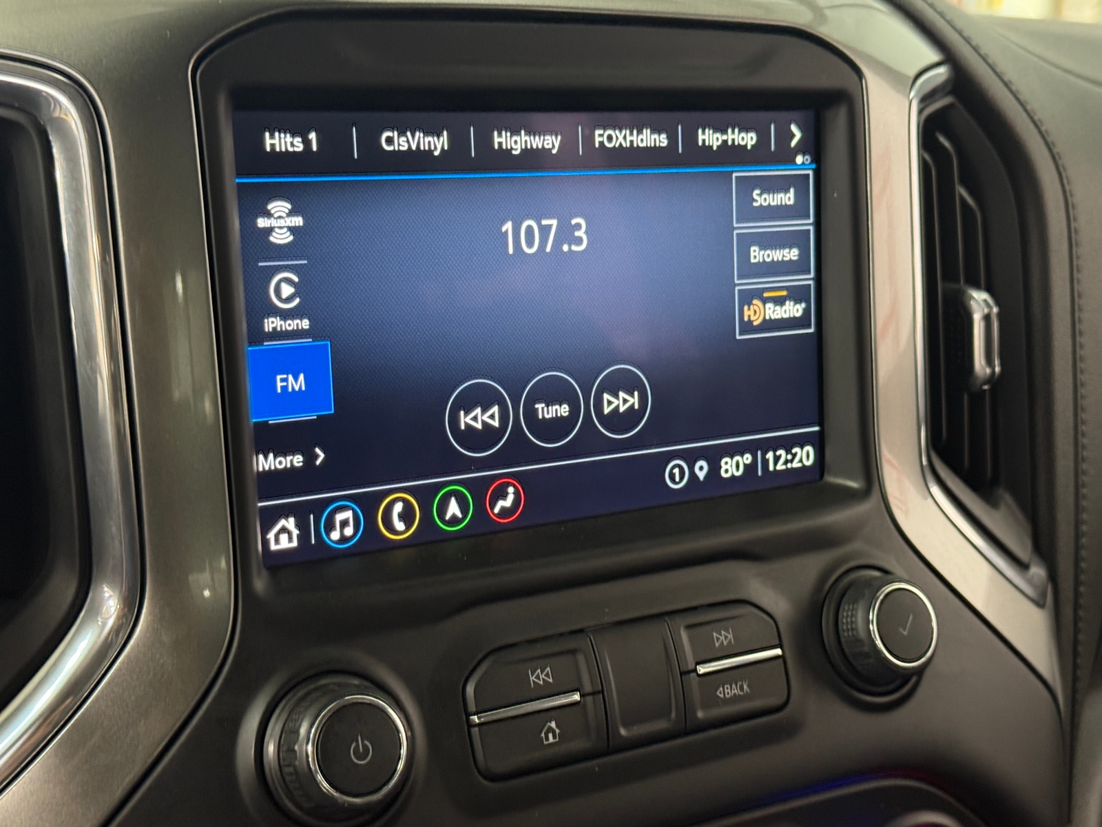 Thumbnail: 2021 Chevrolet Silverado 1500 - 3