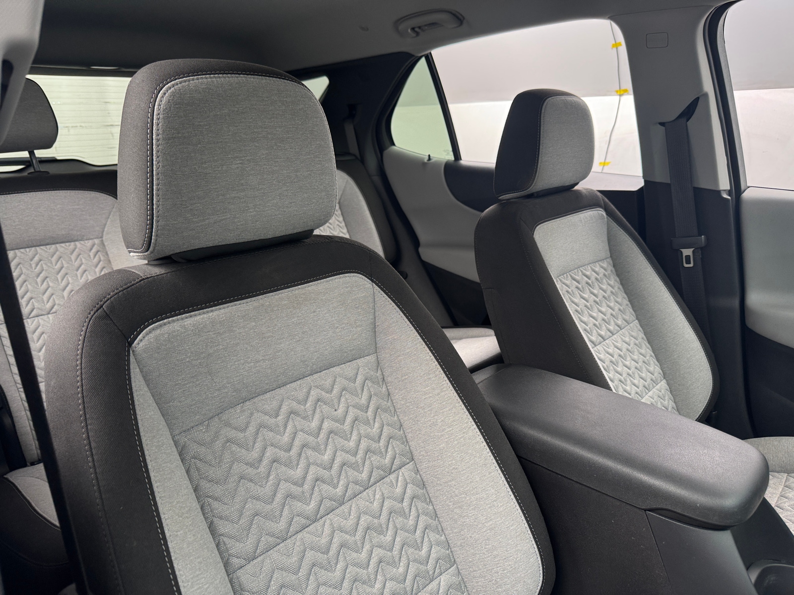 Thumbnail: 2023 Chevrolet Equinox - 2