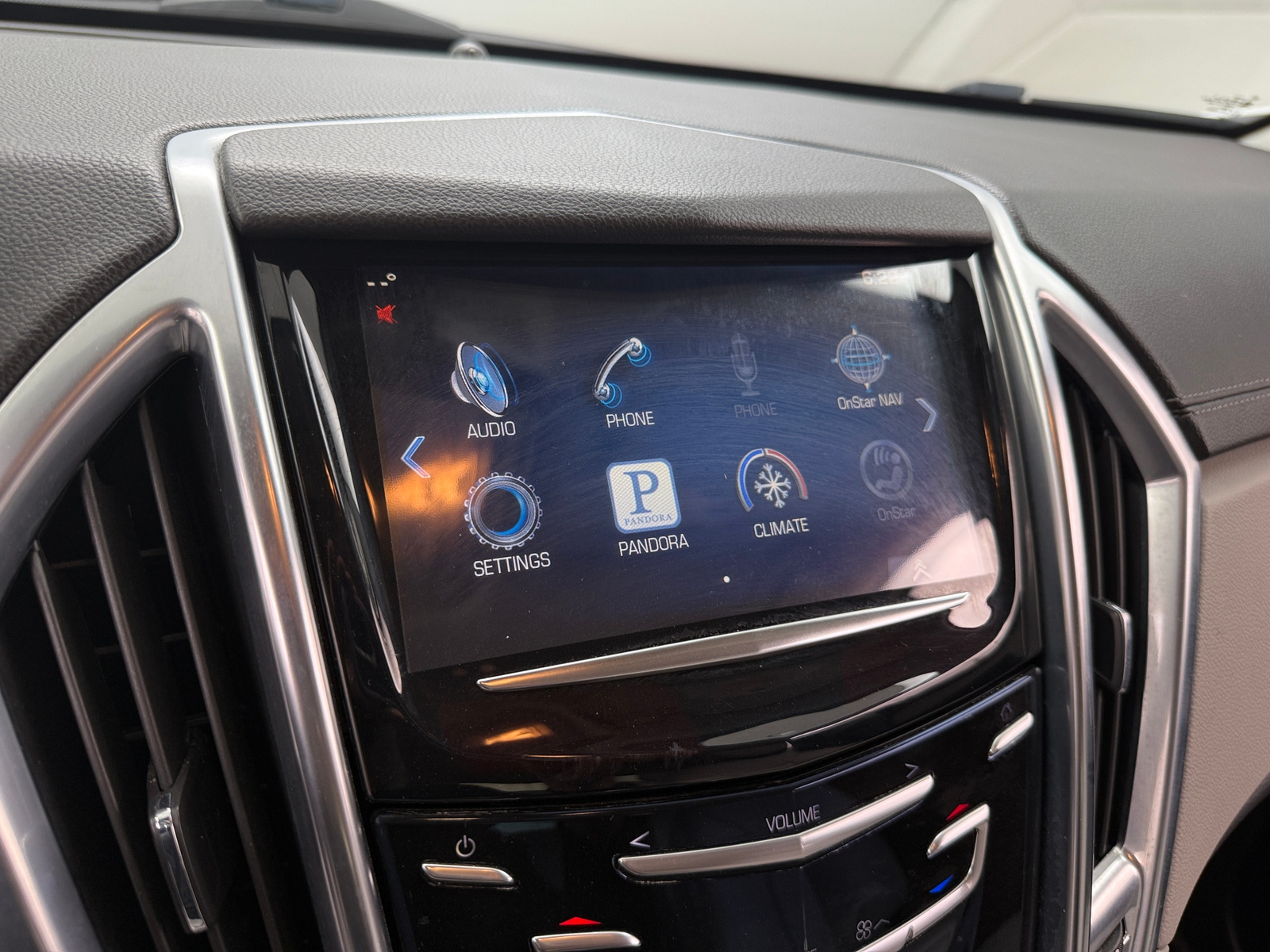 Thumbnail: 2014 Cadillac SRX - 3