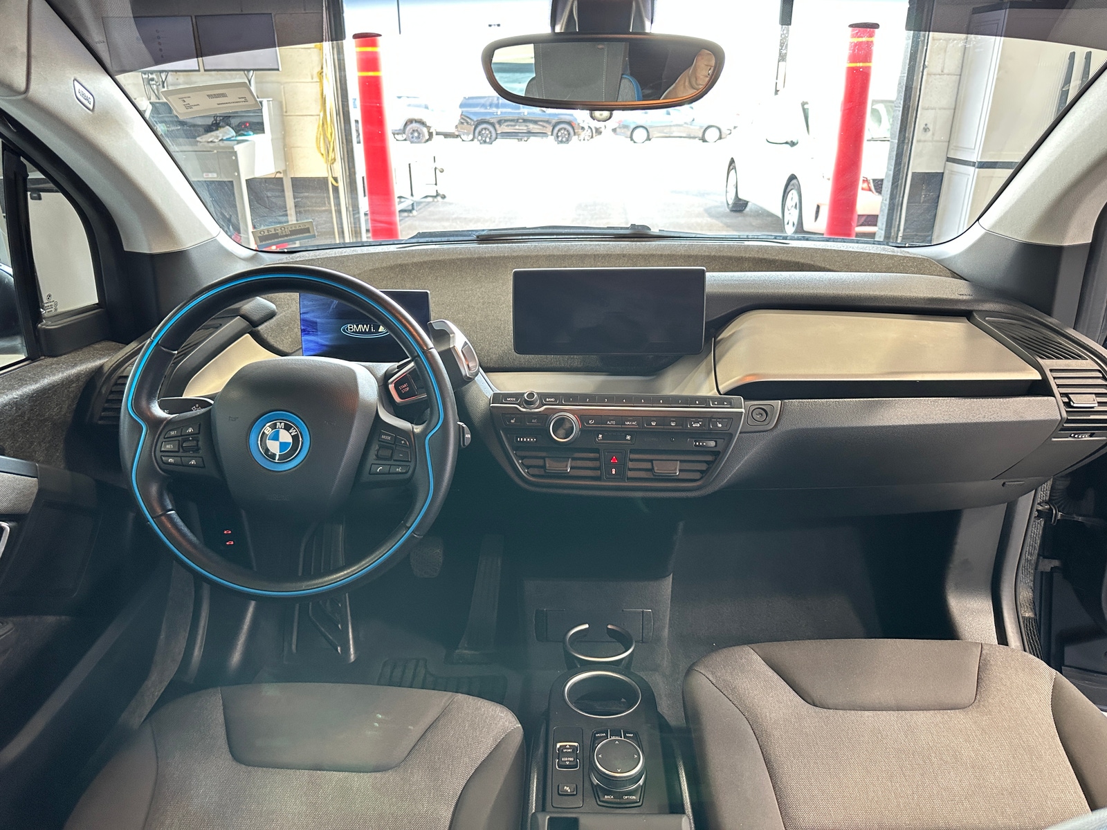 Thumbnail: 2018 BMW i3 - 3