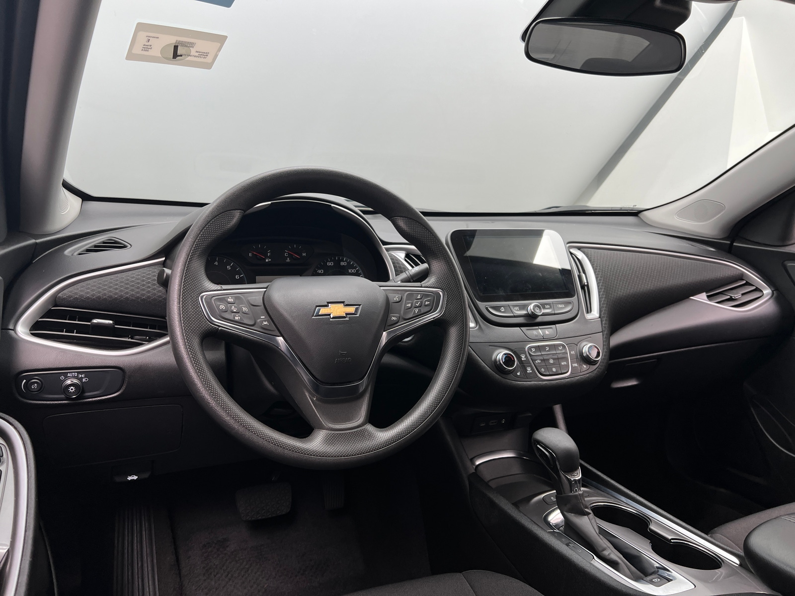Thumbnail: 2024 Chevrolet Malibu - 3