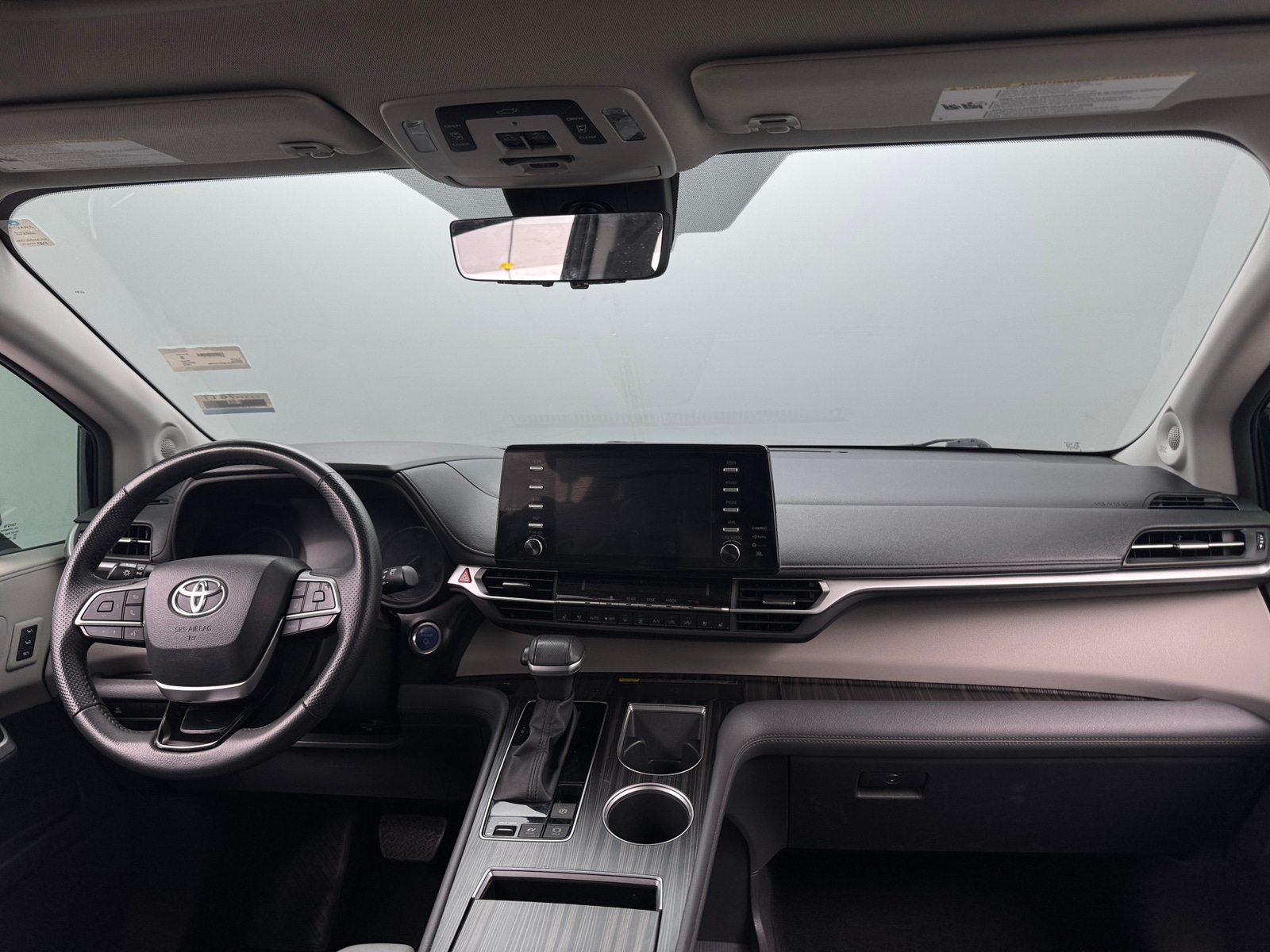 Thumbnail: 2023 Toyota Sienna - 2