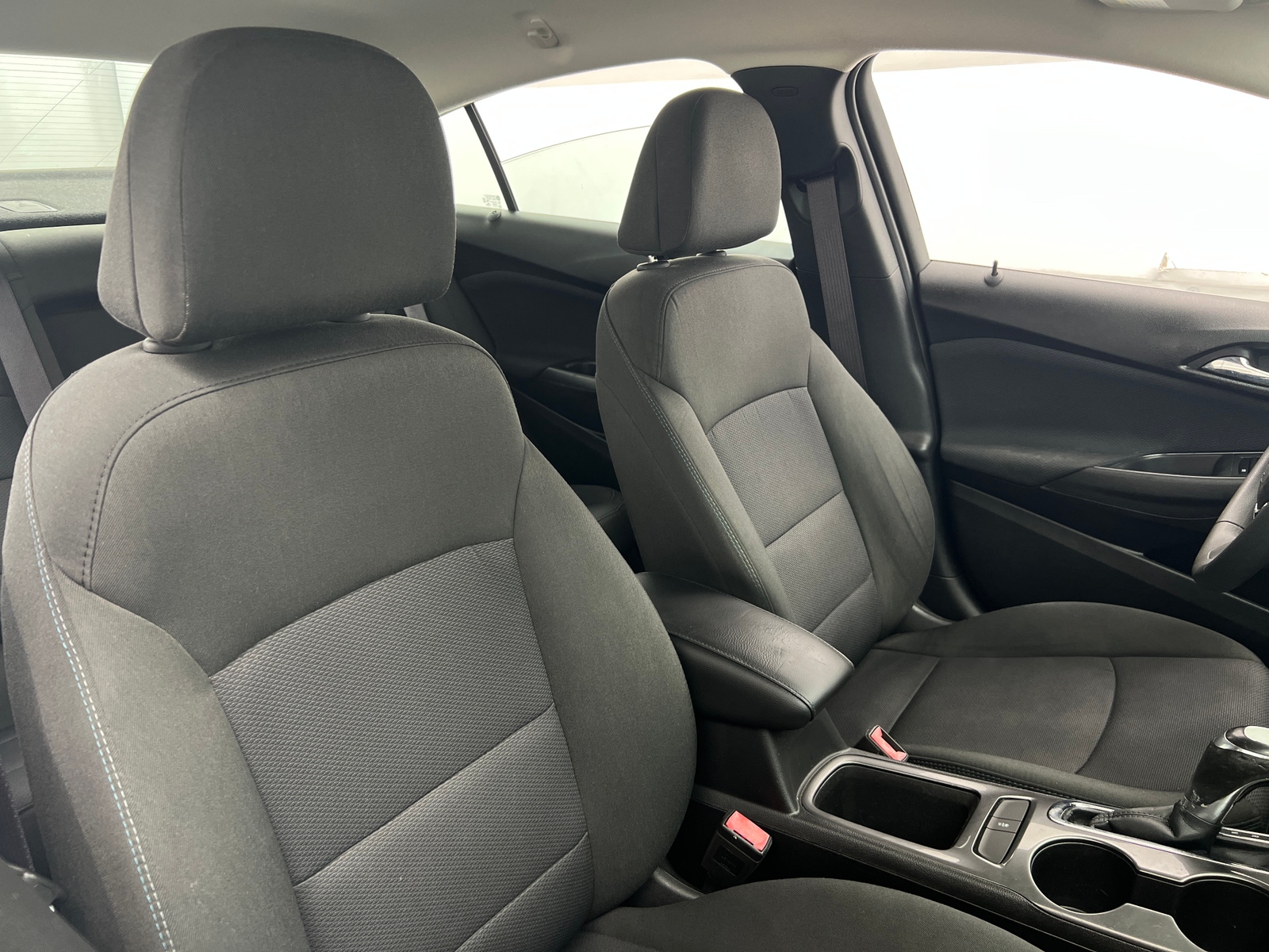 Thumbnail: 2017 Chevrolet Cruze - 2