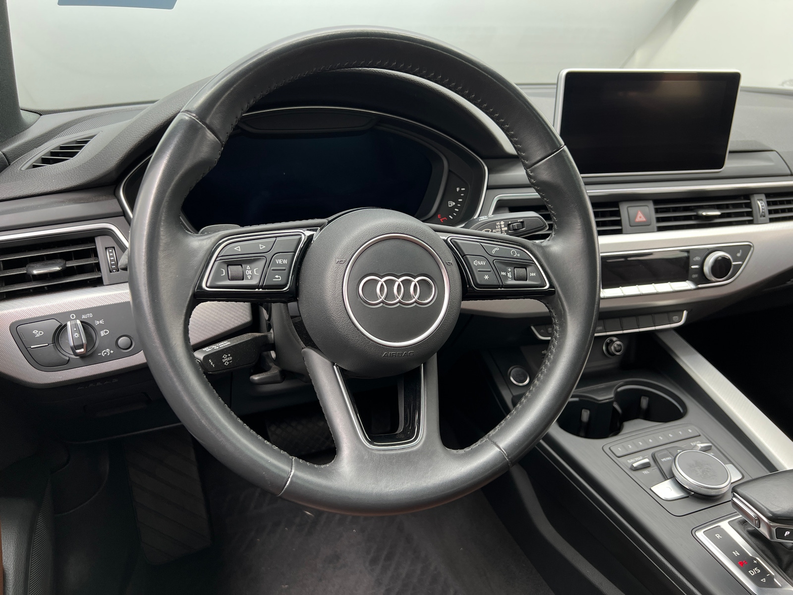 Thumbnail: 2018 Audi A4 - 4