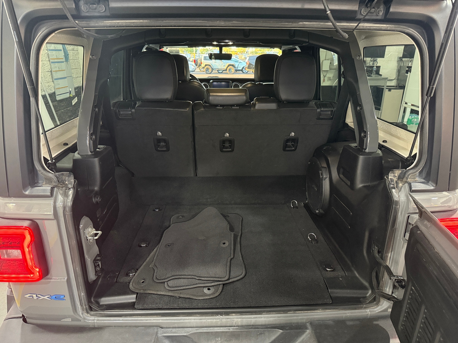 Thumbnail: 2023 Jeep Wrangler - 6