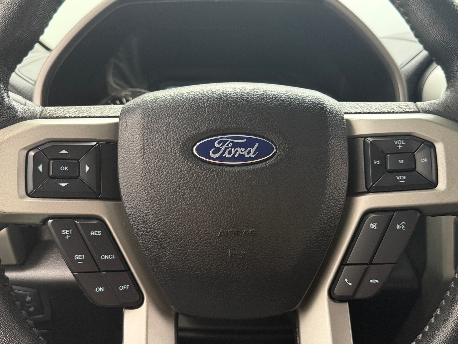 Thumbnail: 2019 Ford Econoline - 4