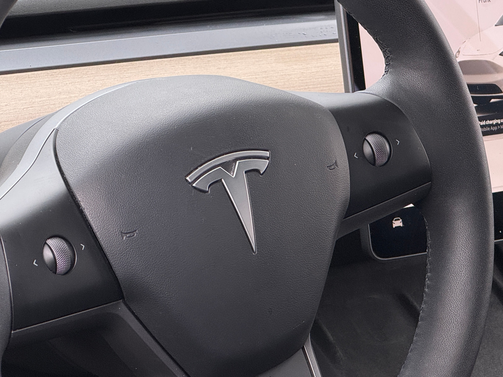 Thumbnail: 2022 Tesla Model Y - 4