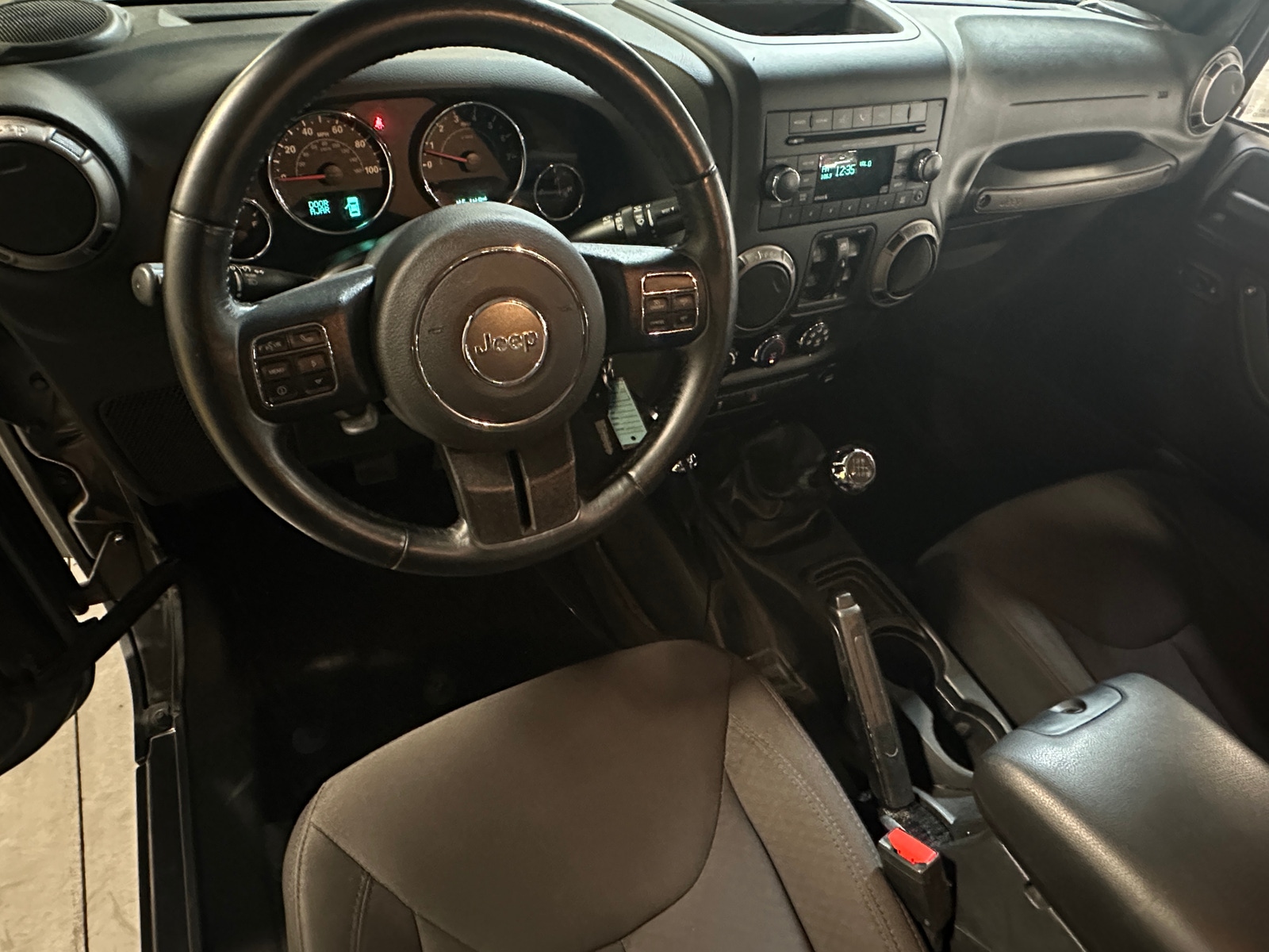 Thumbnail: 2017 Jeep Wrangler - 3