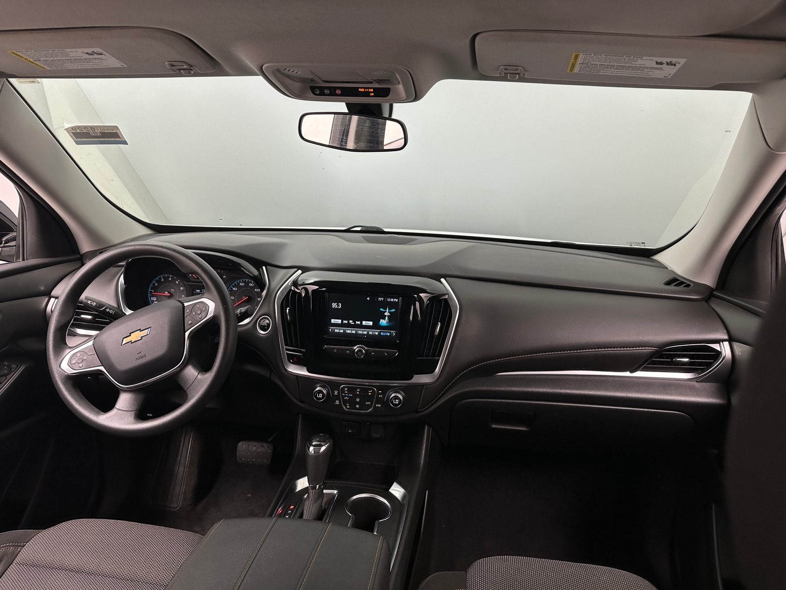 Thumbnail: 2019 Chevrolet Traverse - 3
