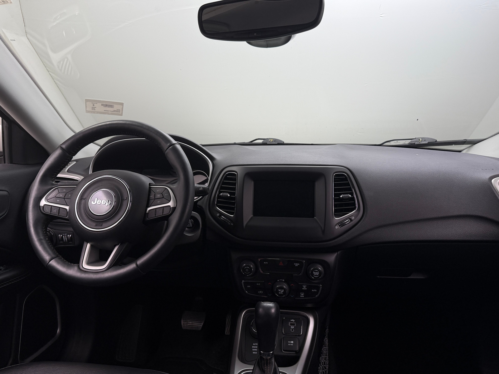 Thumbnail: 2018 Jeep Compass - 3