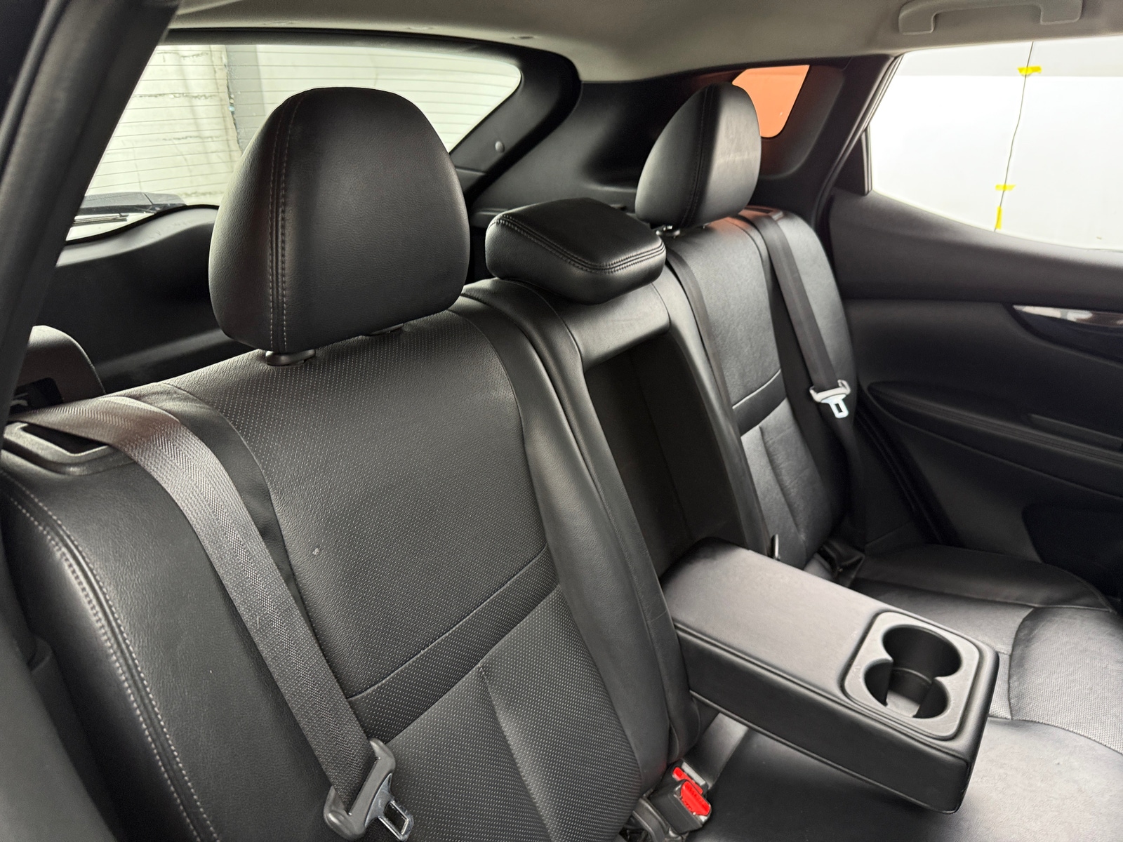 Thumbnail: 2017 Nissan Rogue Sport - 5