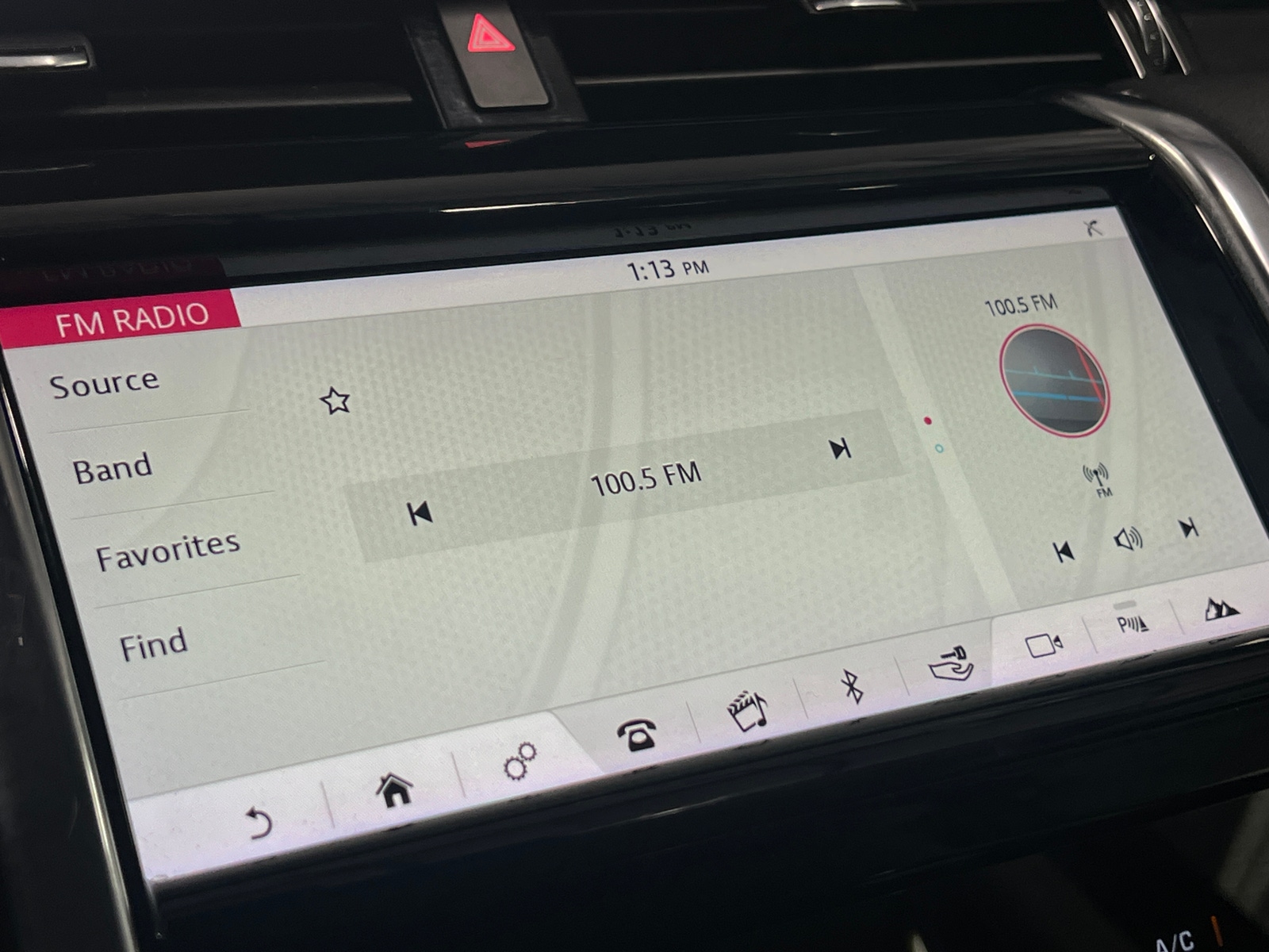 Thumbnail: 2020 Land Rover Discovery Sport - 4