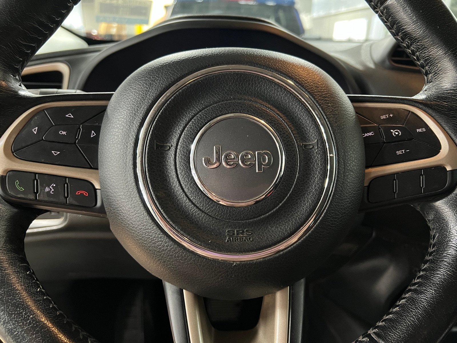 Thumbnail: 2017 Jeep Renegade - 5
