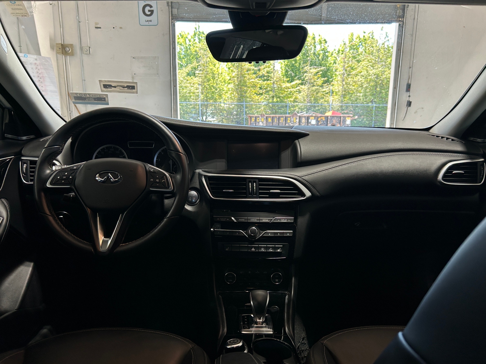 Thumbnail: 2018 INFINITI QX30 - 2