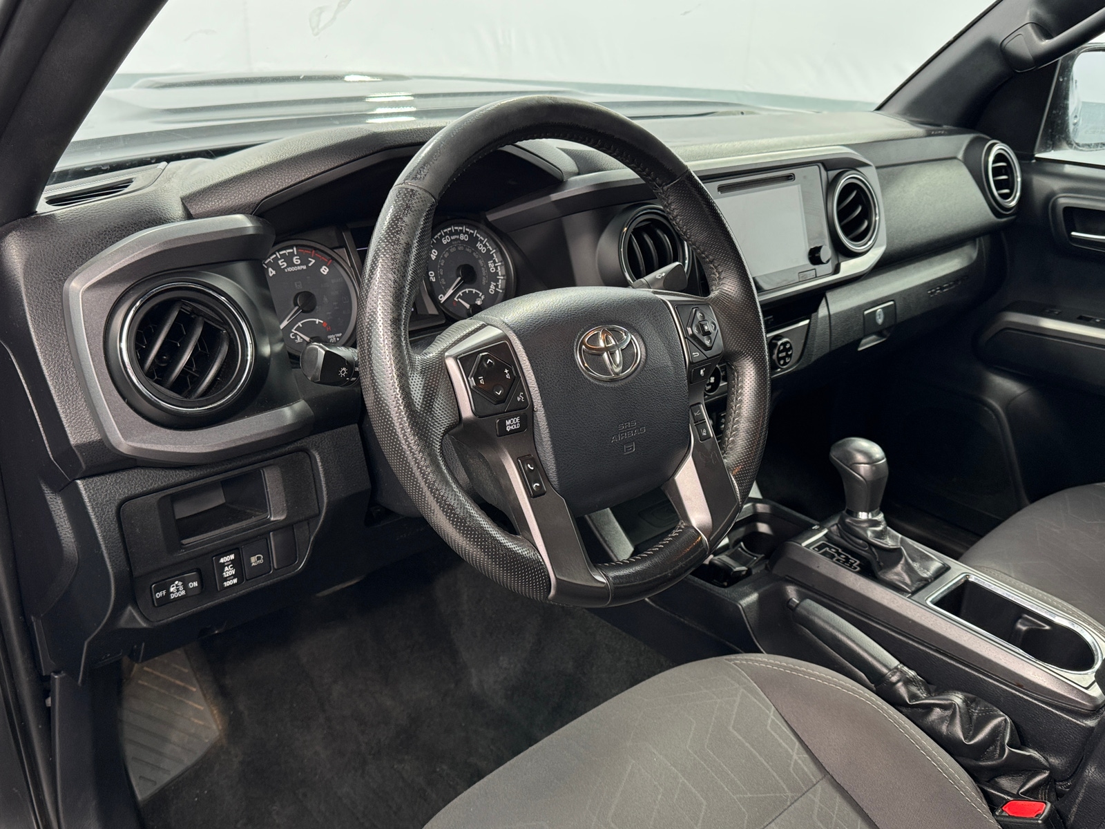 Thumbnail: 2018 Toyota Tacoma - 3