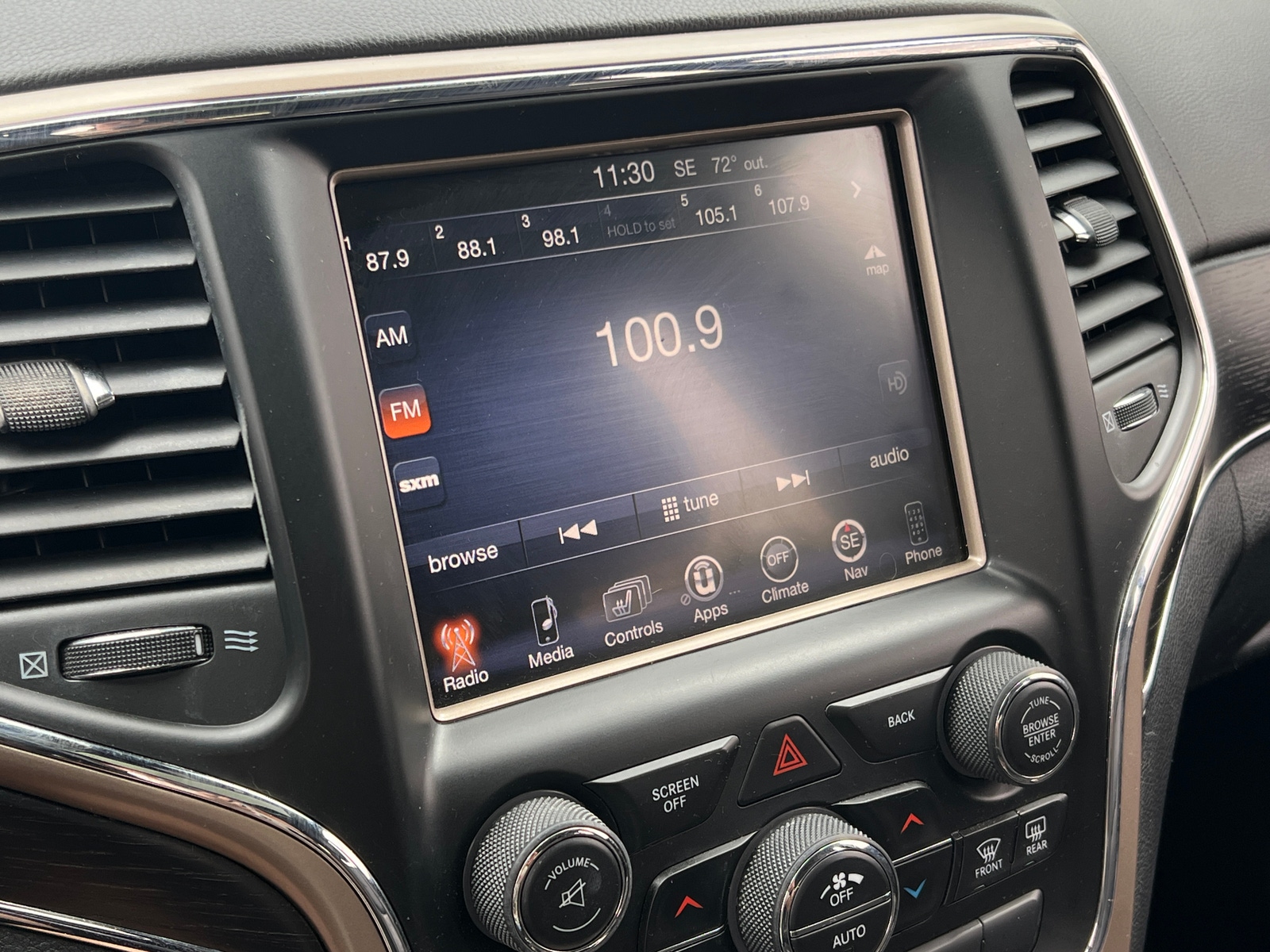 Thumbnail: 2014 Jeep Grand Cherokee - 3