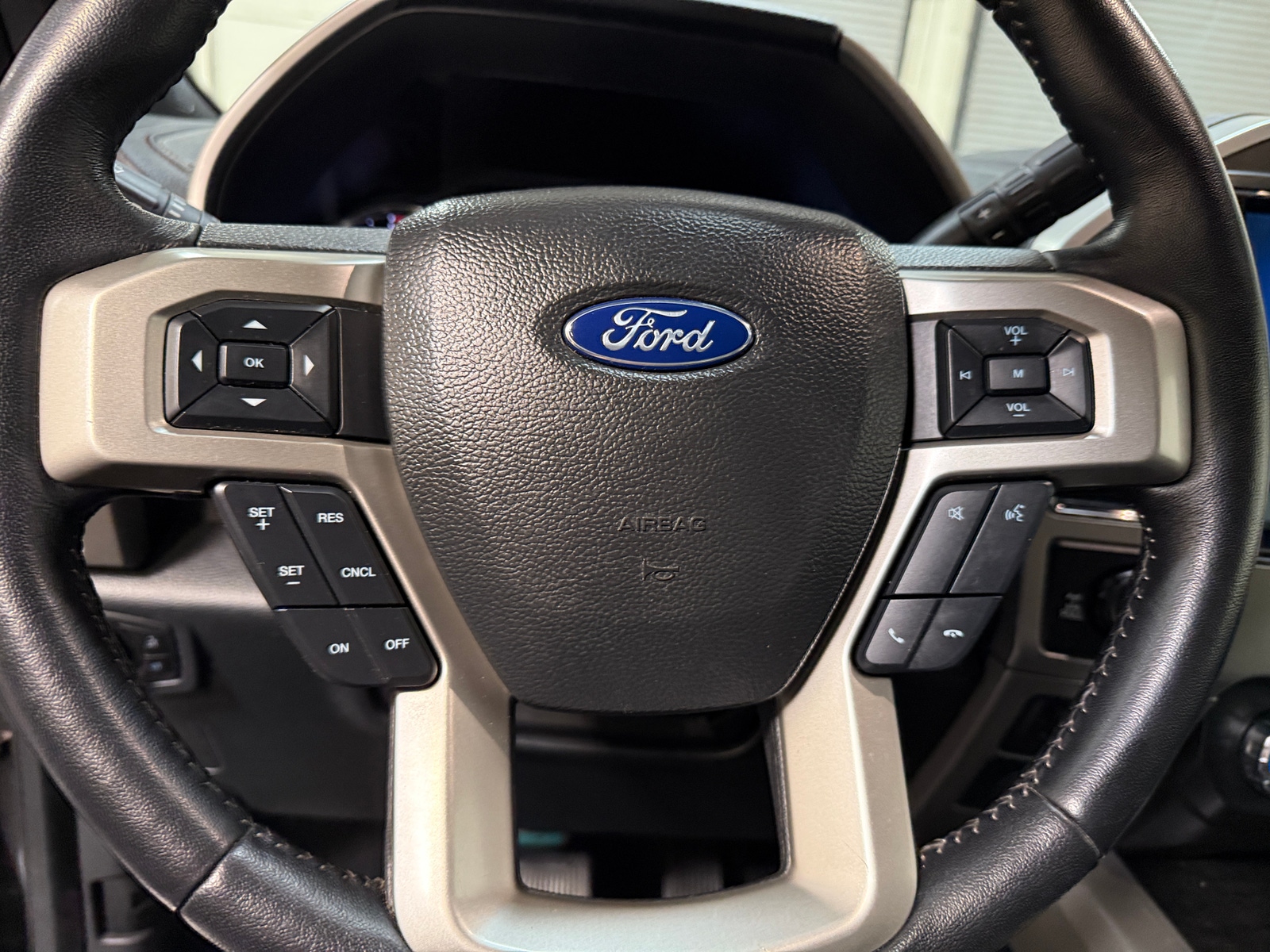 Thumbnail: 2022 Ford Econoline - 4