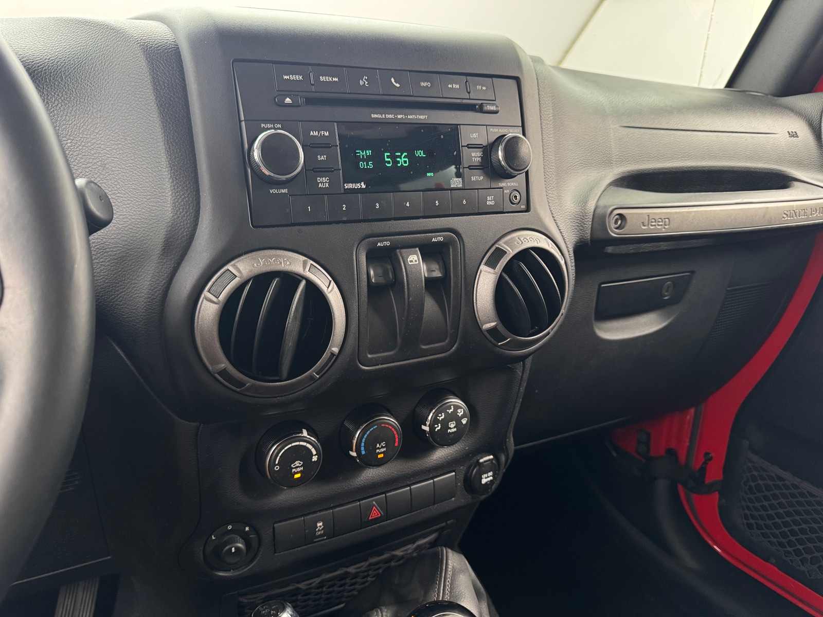 Thumbnail: 2017 Jeep Wrangler - 3