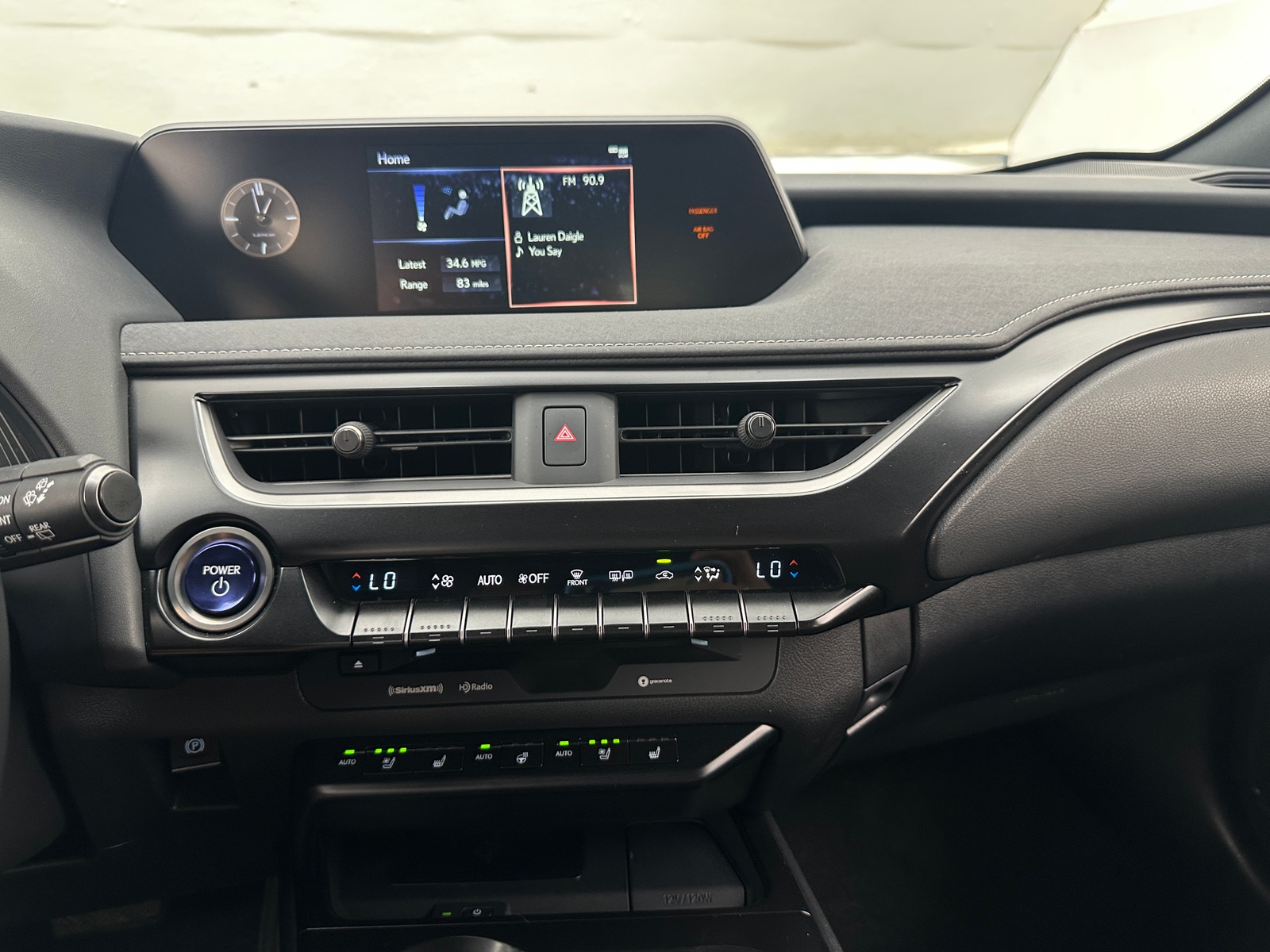 Thumbnail: 2022 Lexus UX - 3