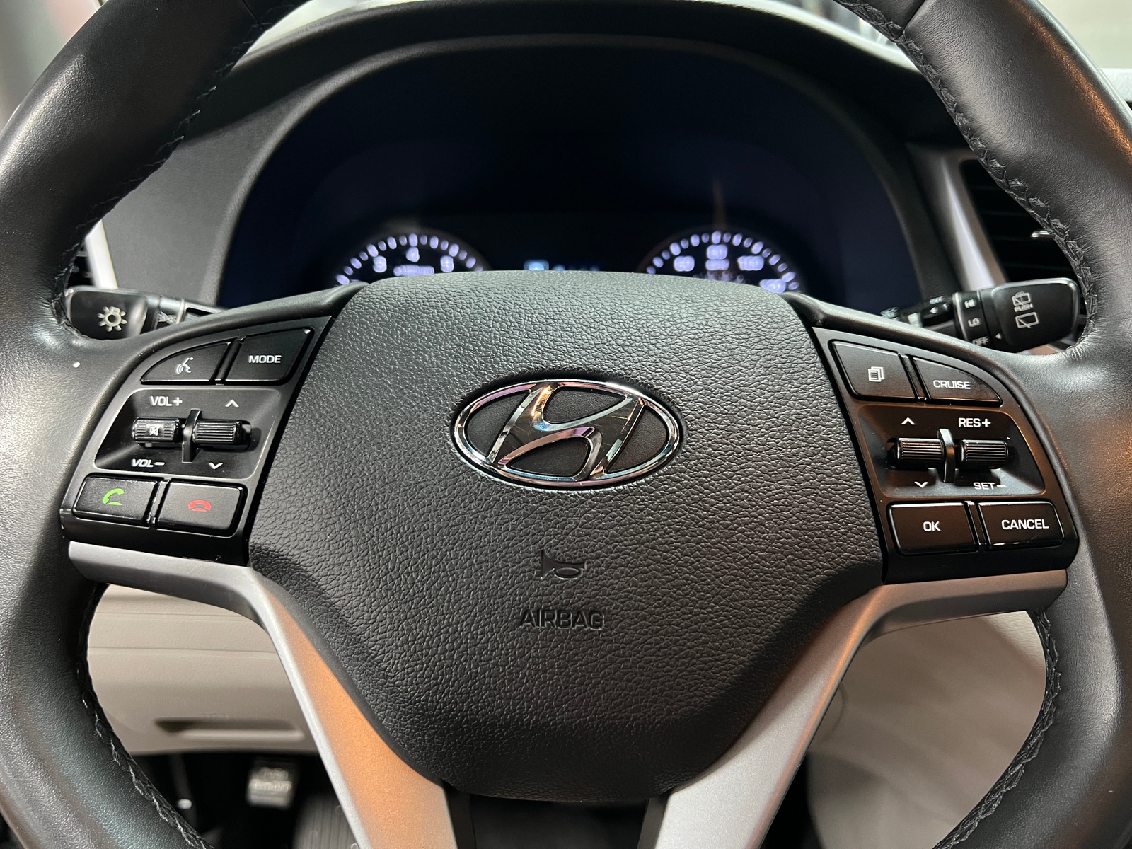 Thumbnail: 2017 Hyundai Tucson - 5