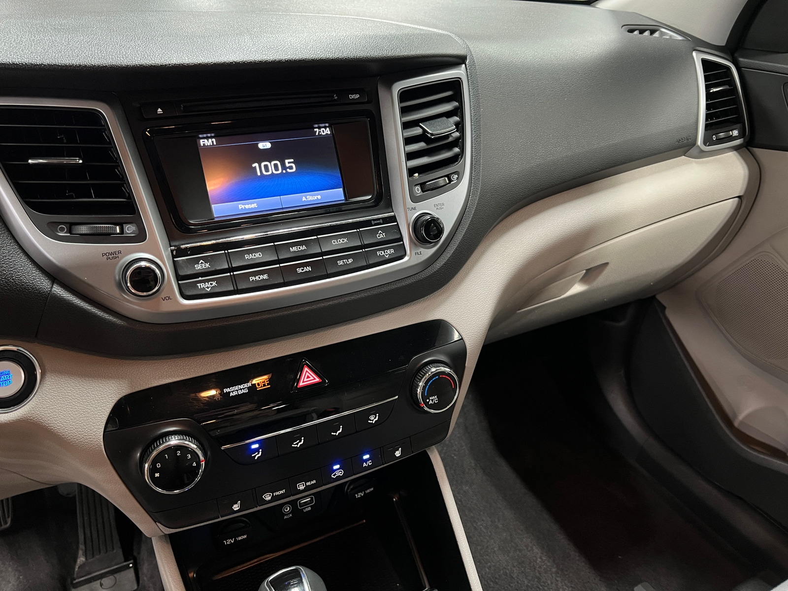 Thumbnail: 2017 Hyundai Tucson - 4