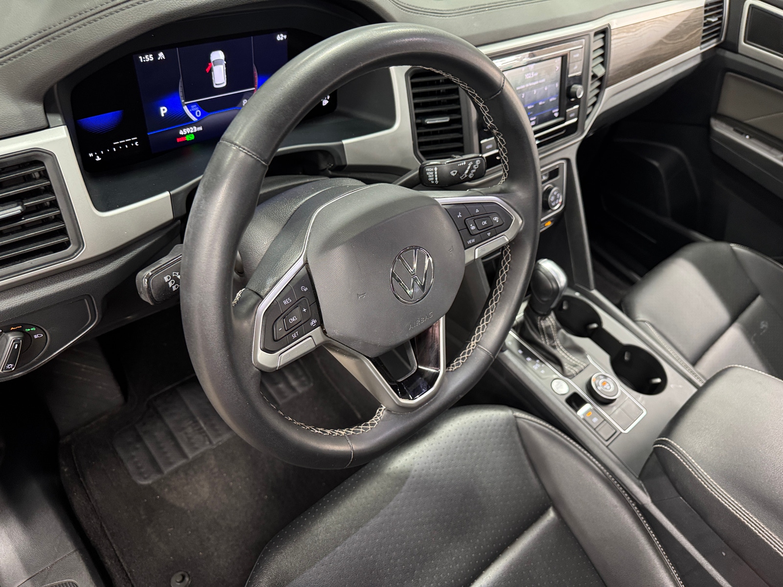 Thumbnail: 2022 Volkswagen Atlas - 2
