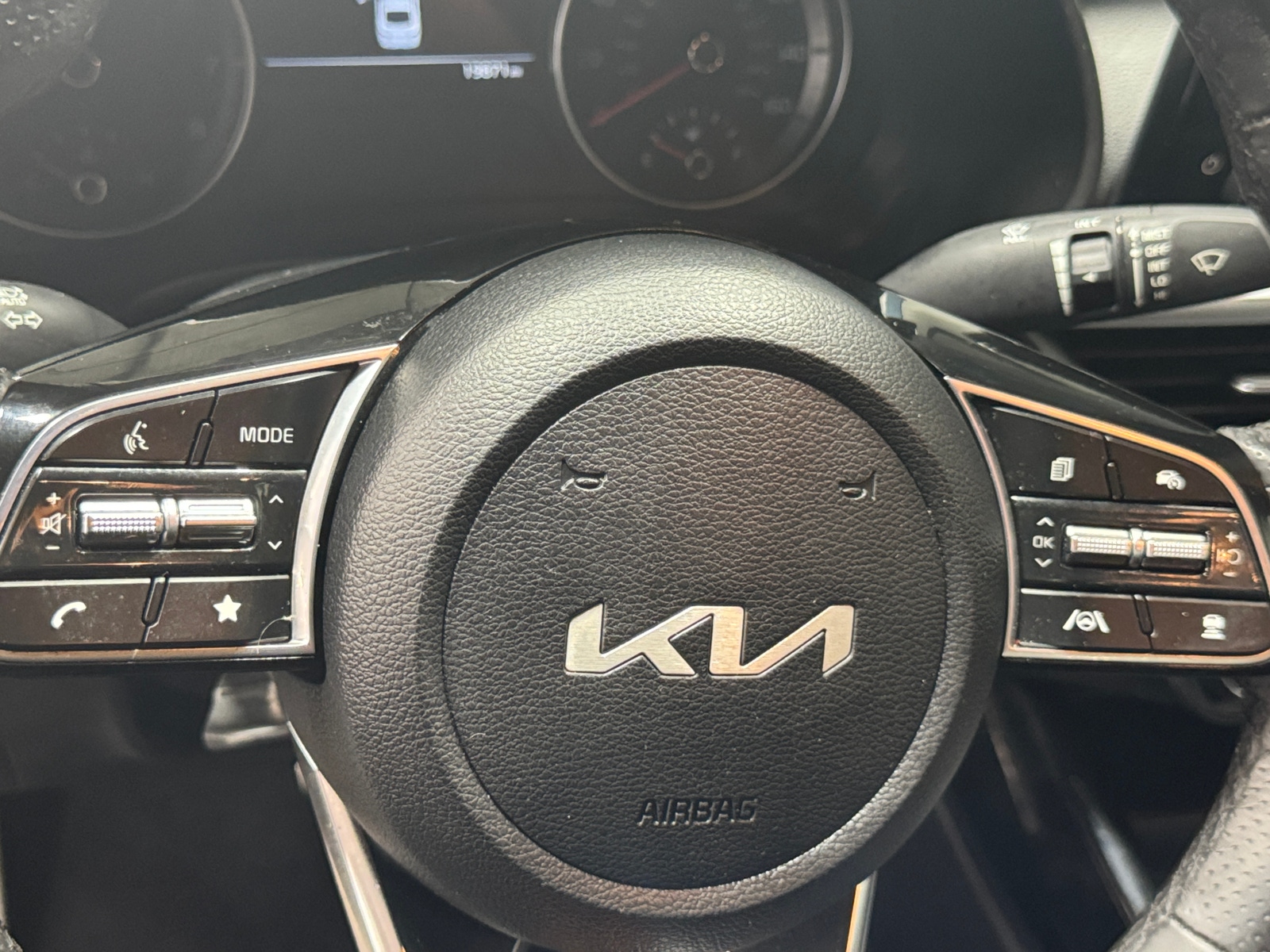 Thumbnail: 2023 Kia Forte - 4