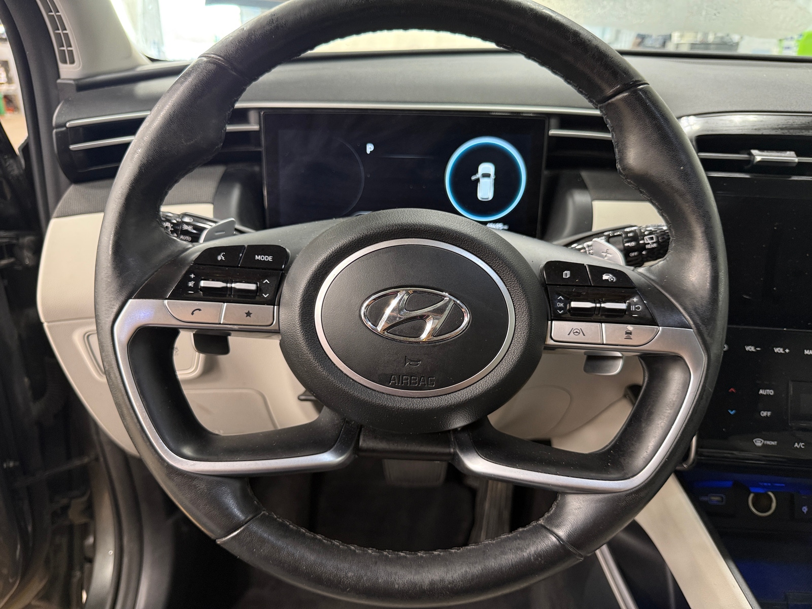 Thumbnail: 2022 Hyundai Tucson - 4