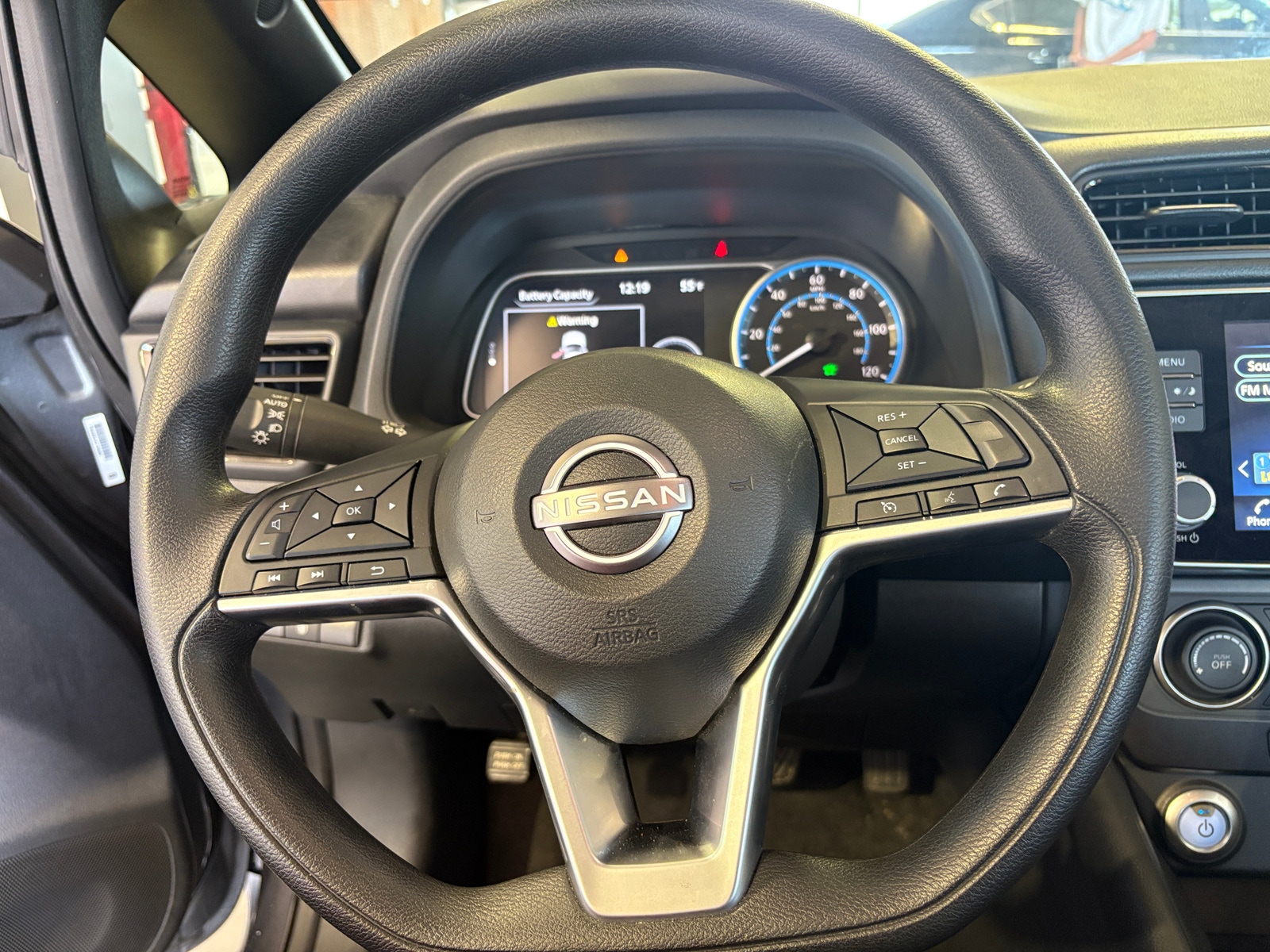 Thumbnail: 2025 Nissan Leaf - 5